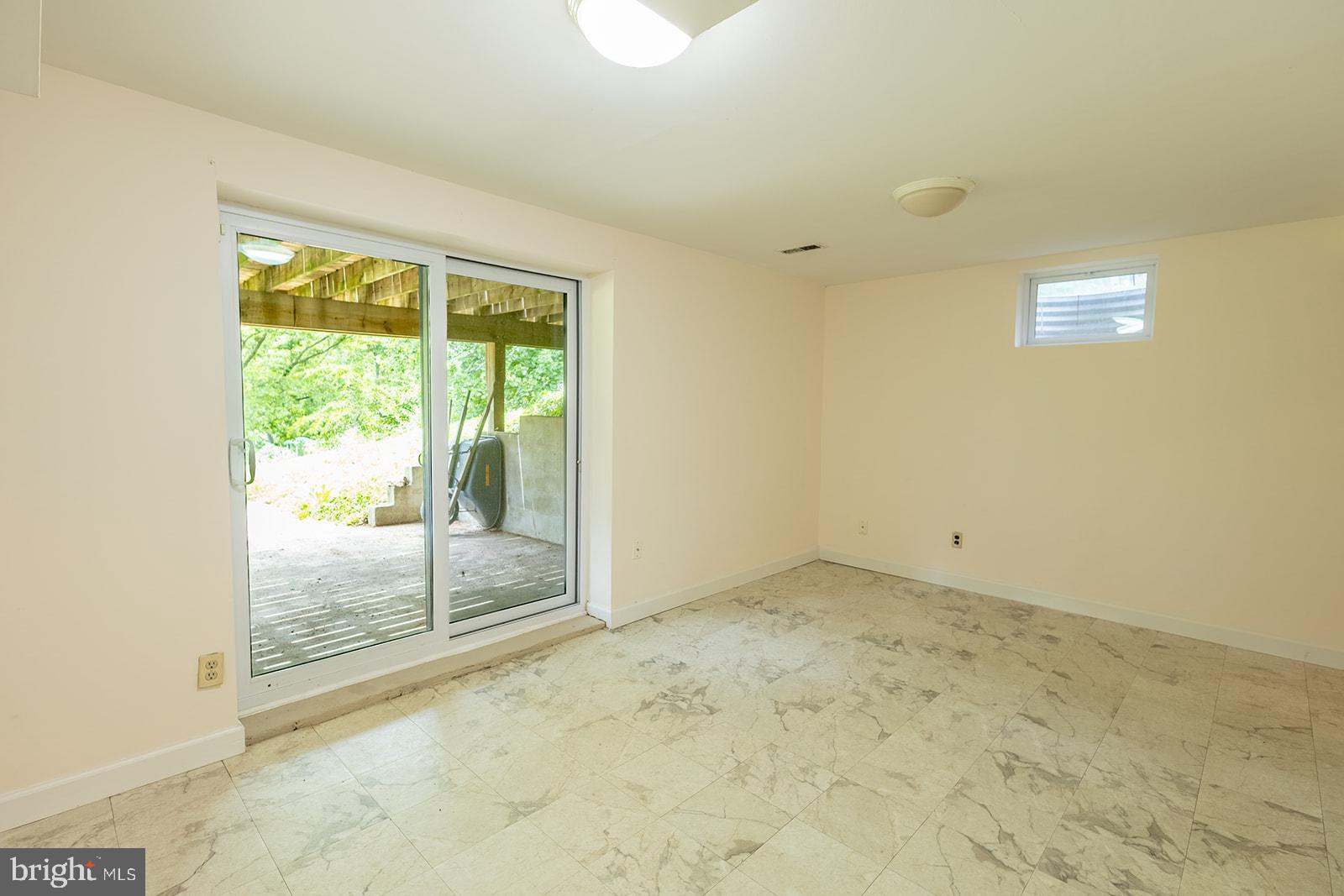 OAKLAND MILLS - Residential