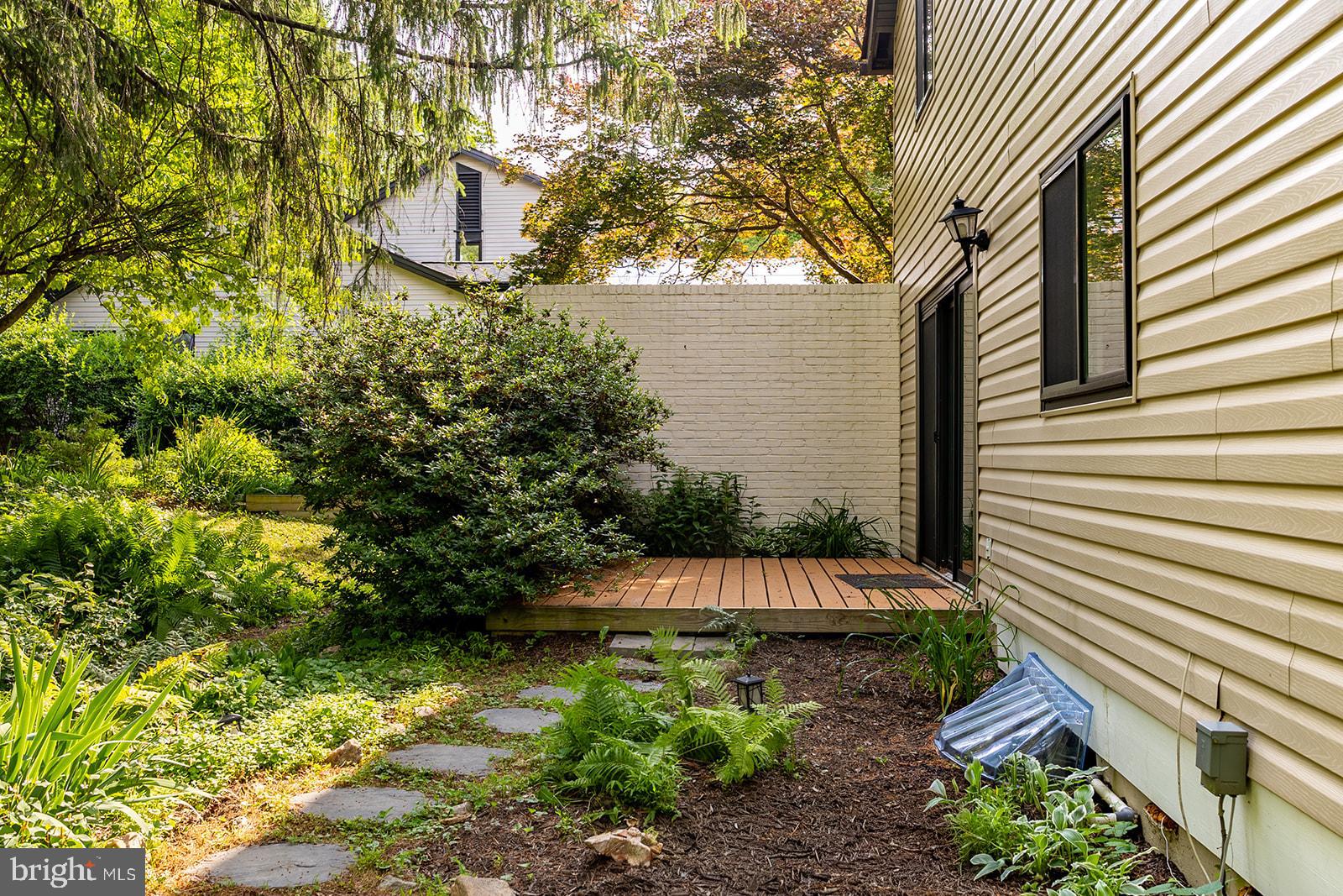 OAKLAND MILLS - Residential