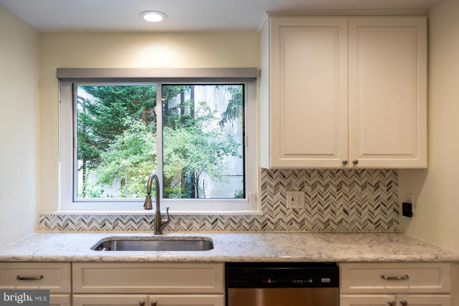 OAKLAND MILLS - Residential