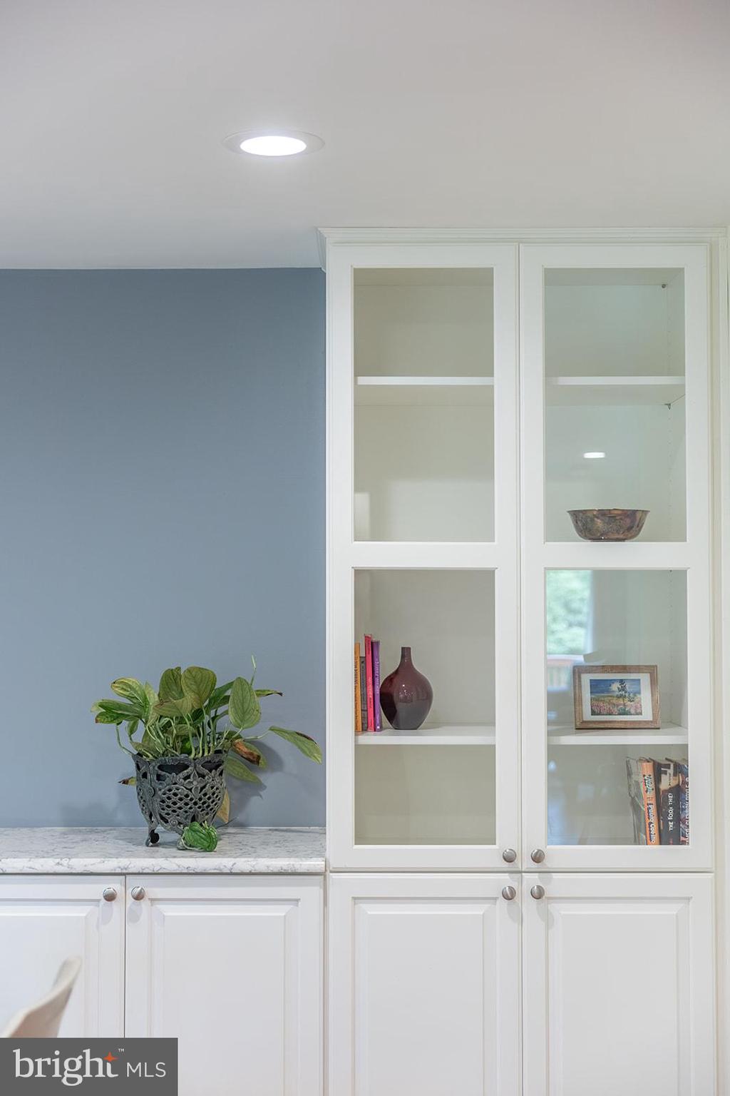 OAKLAND MILLS - Residential