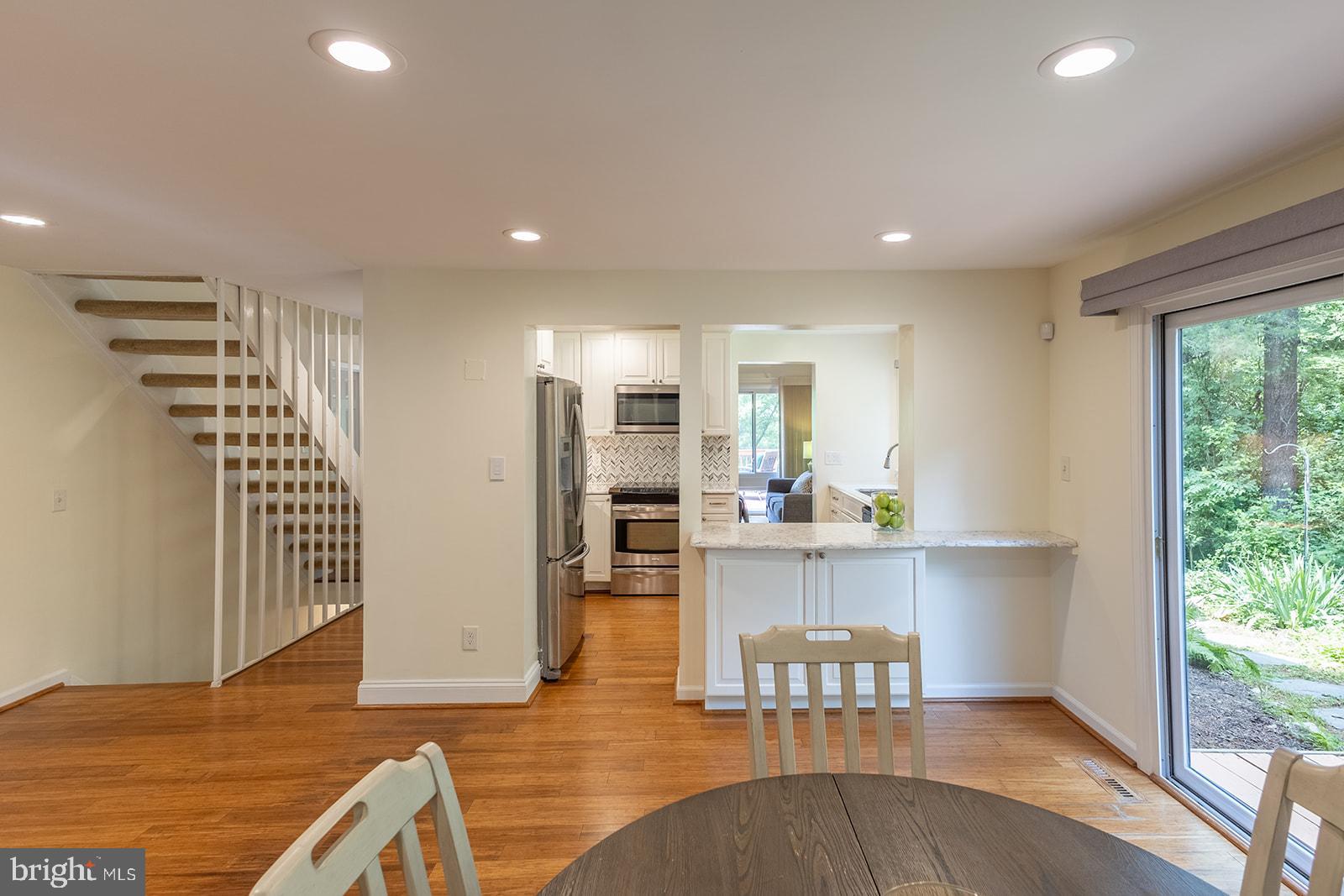 OAKLAND MILLS - Residential