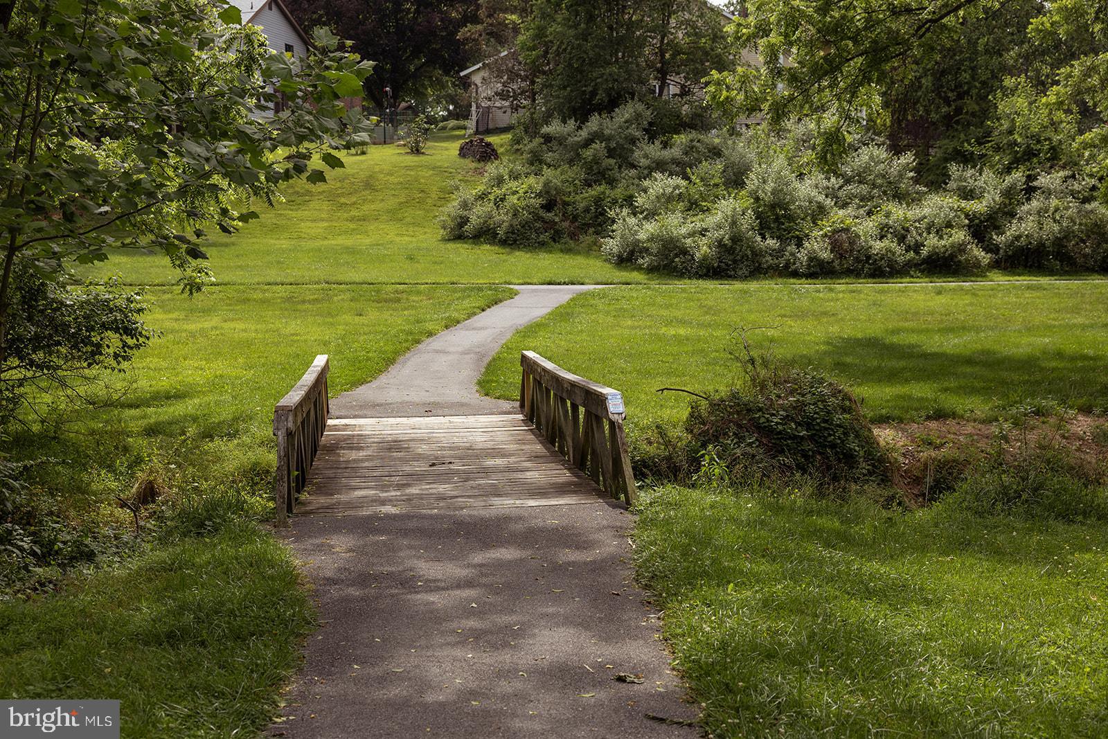 OAKLAND MILLS - Residential