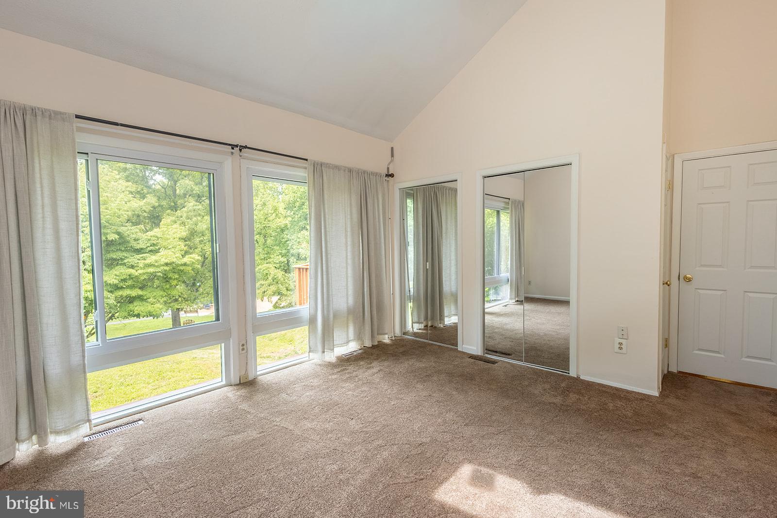 OAKLAND MILLS - Residential