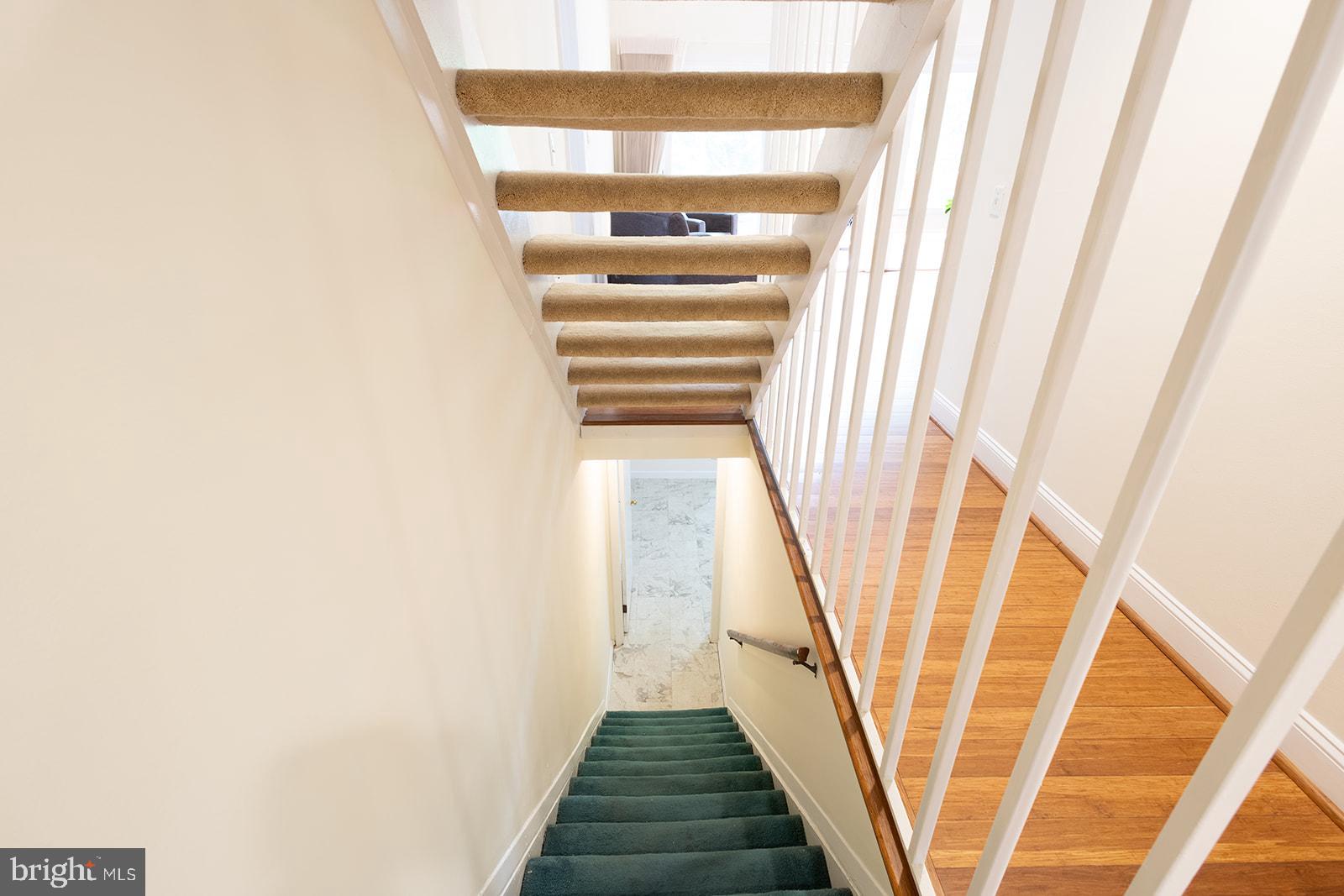 OAKLAND MILLS - Residential