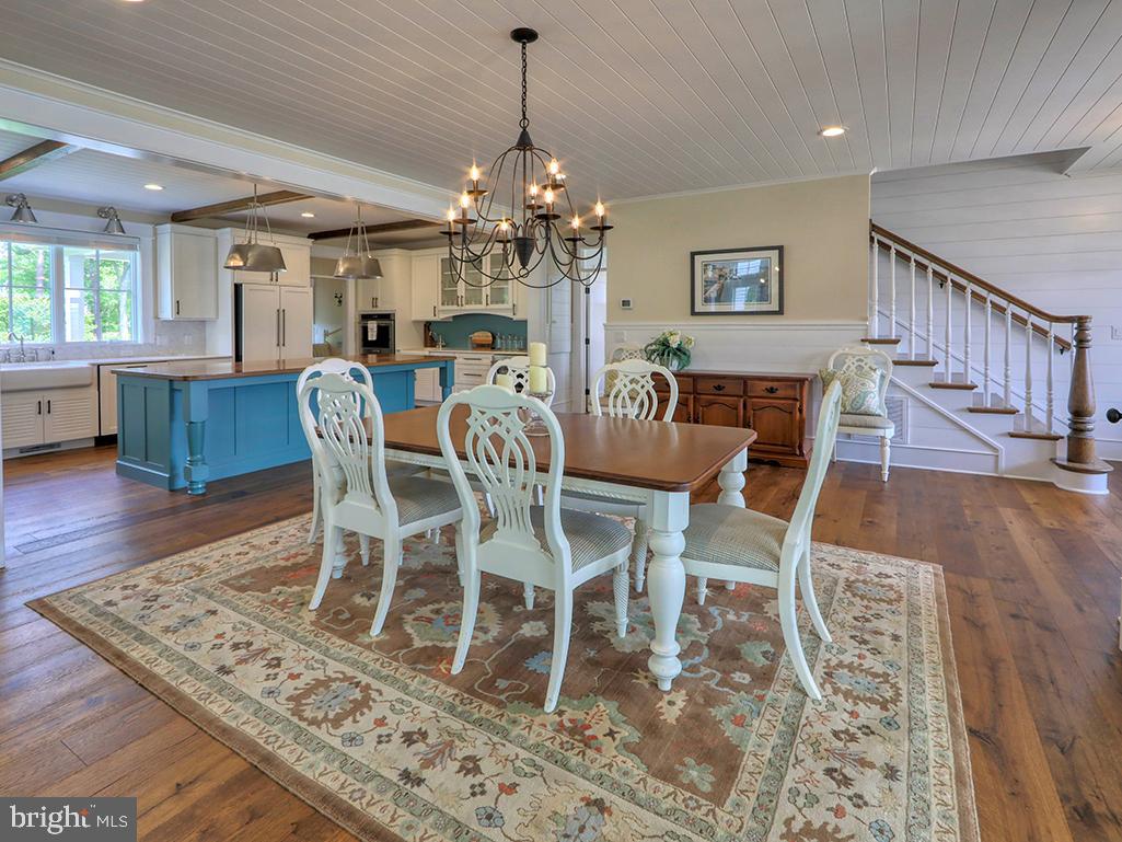 MARINERS RETREAT - Residential