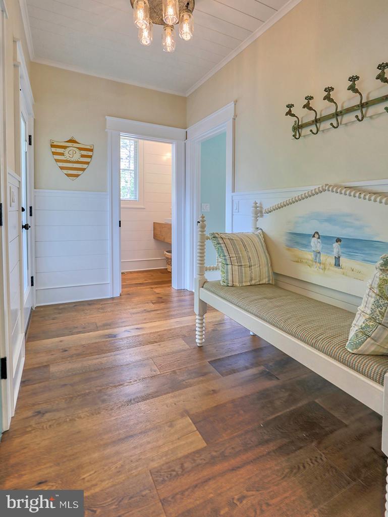 MARINERS RETREAT - Residential