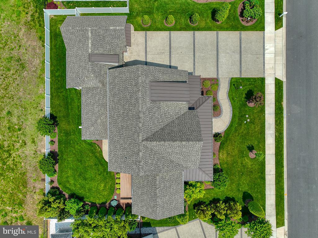 MARINERS RETREAT - Residential