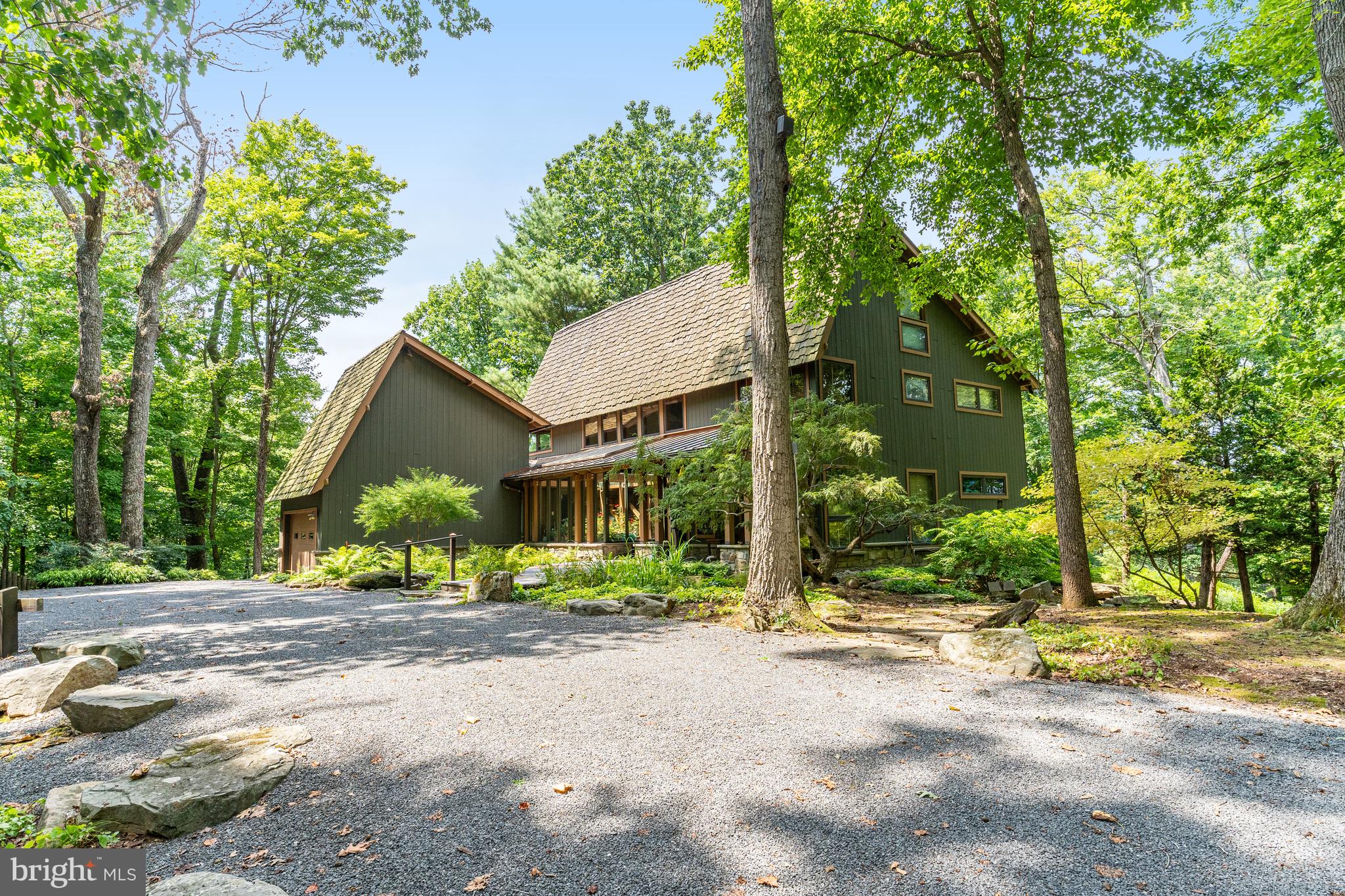 BULLS NECK HUNDRED - Residential
