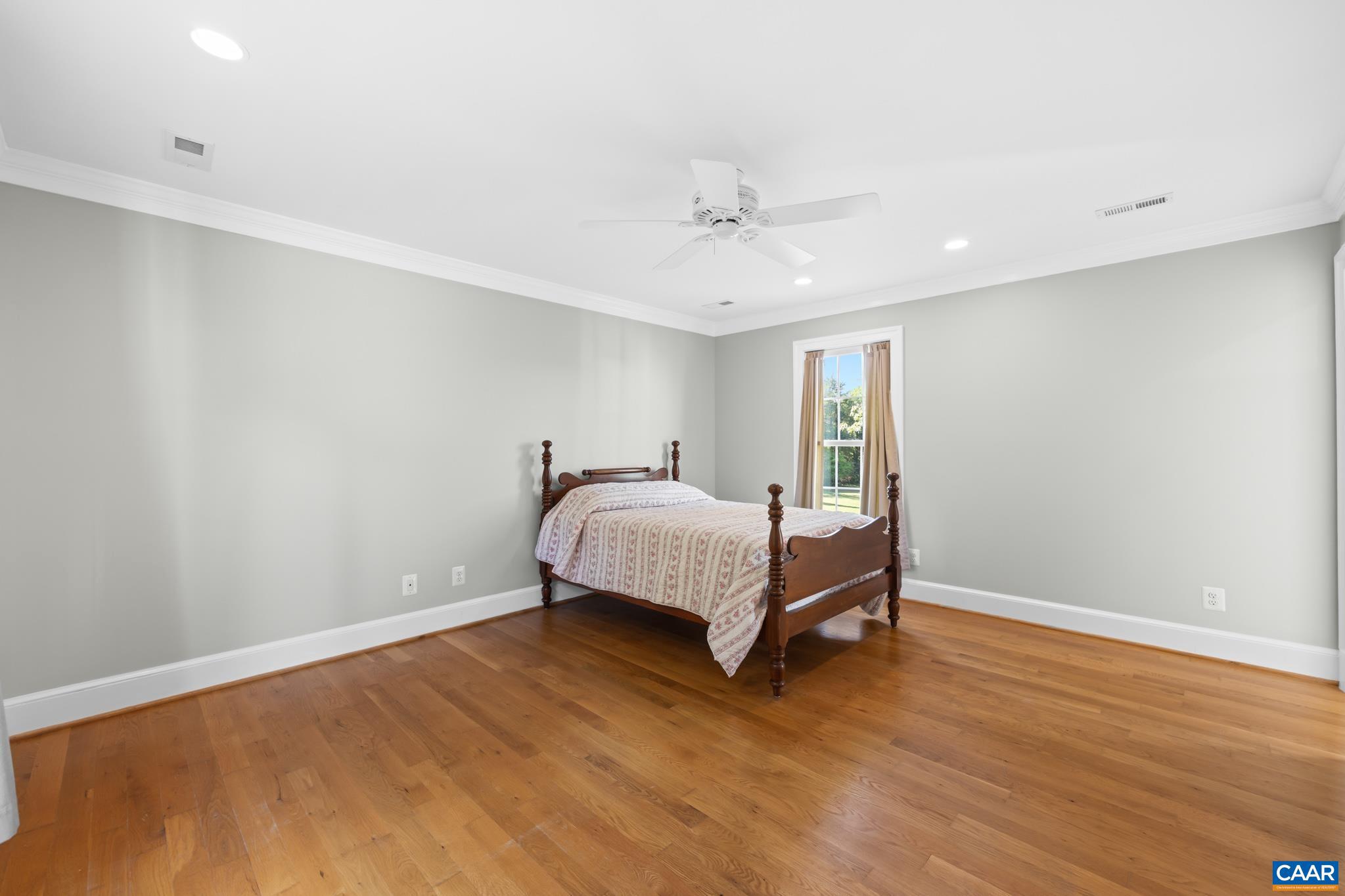 DAWSONVILLE - Residential
