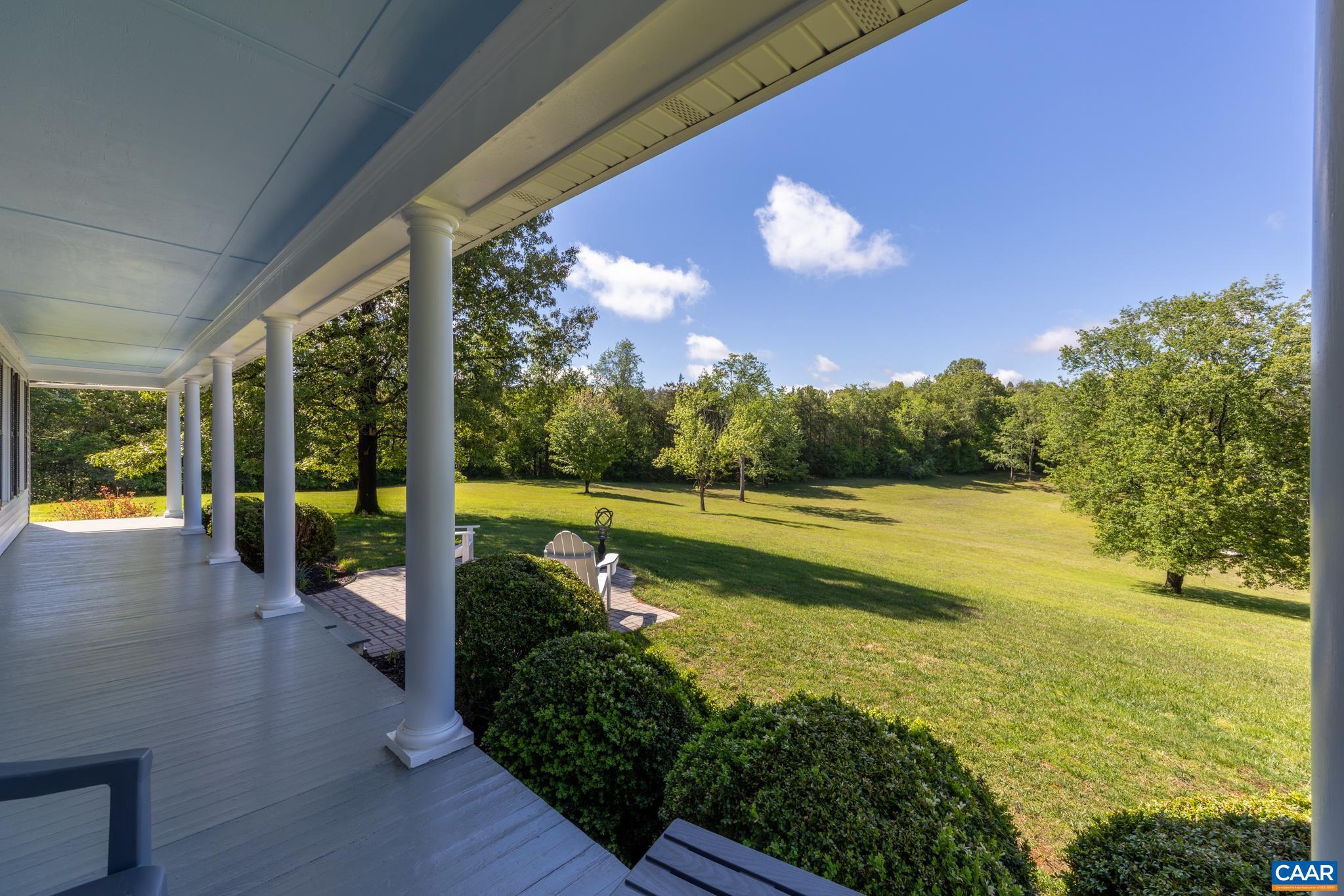 DAWSONVILLE - Residential