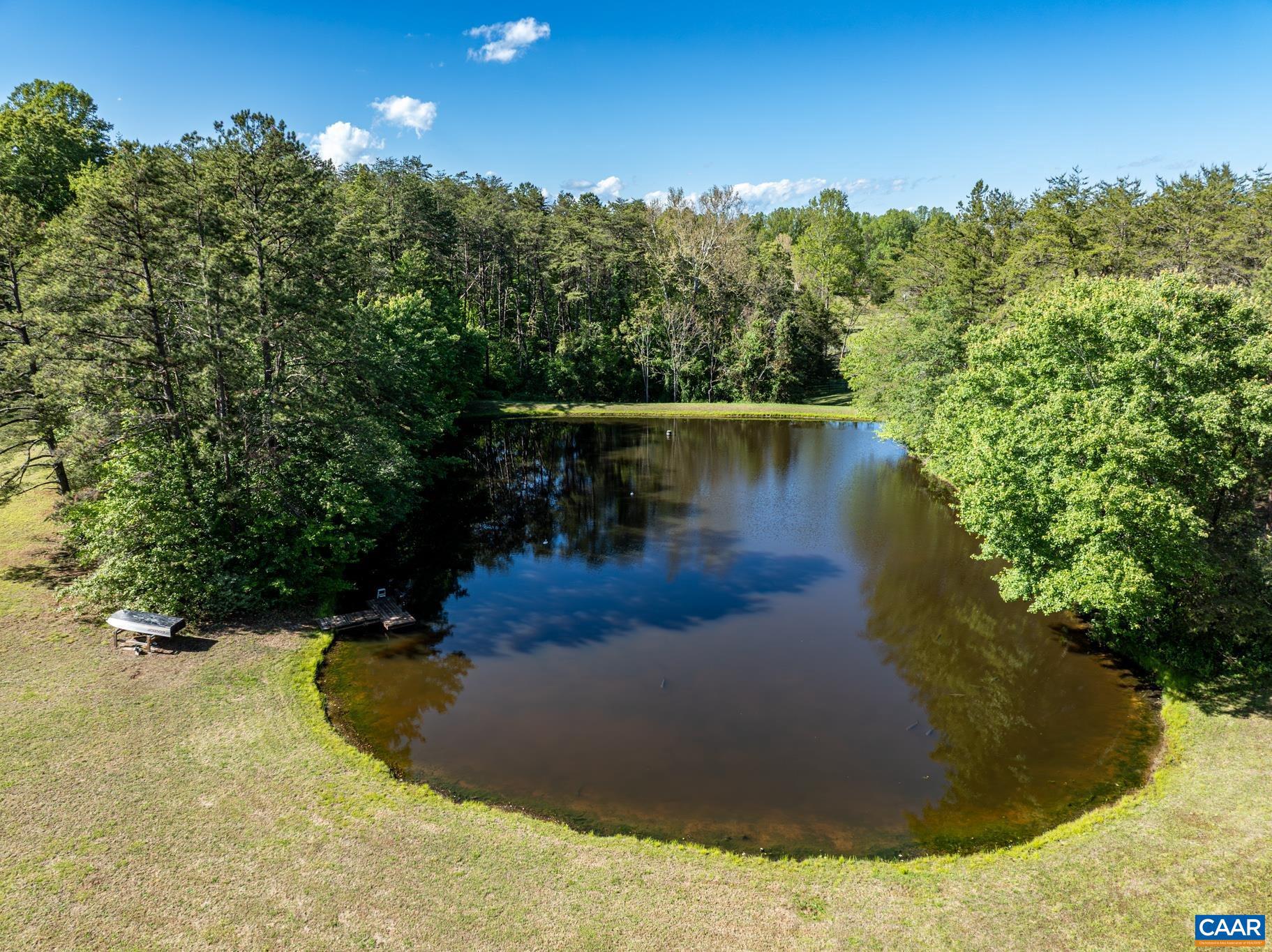 DAWSONVILLE - Residential