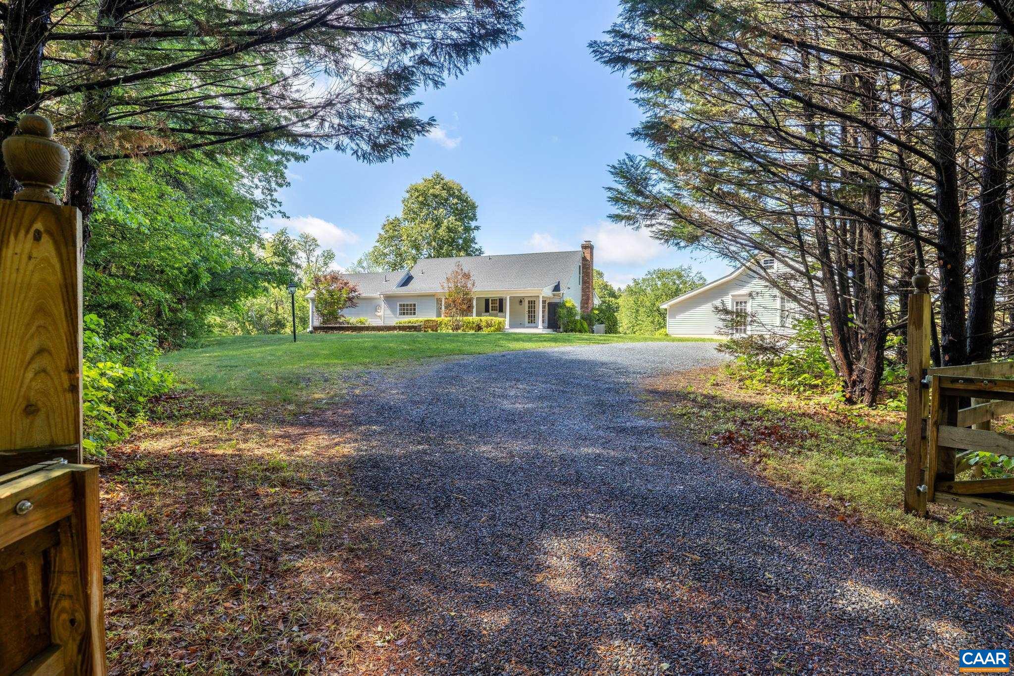 DAWSONVILLE - Residential