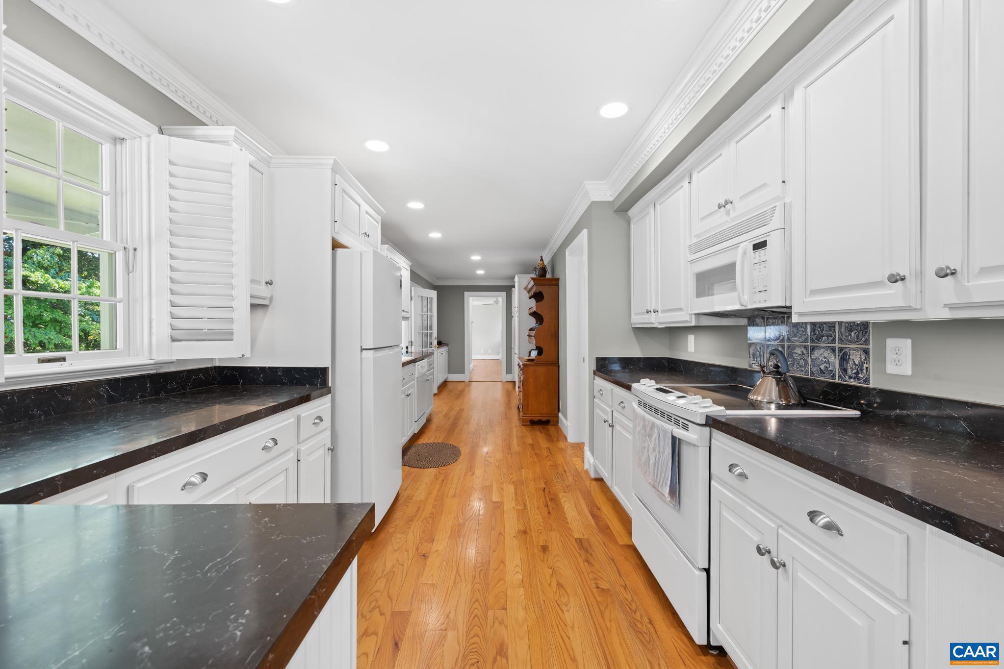 DAWSONVILLE - Residential