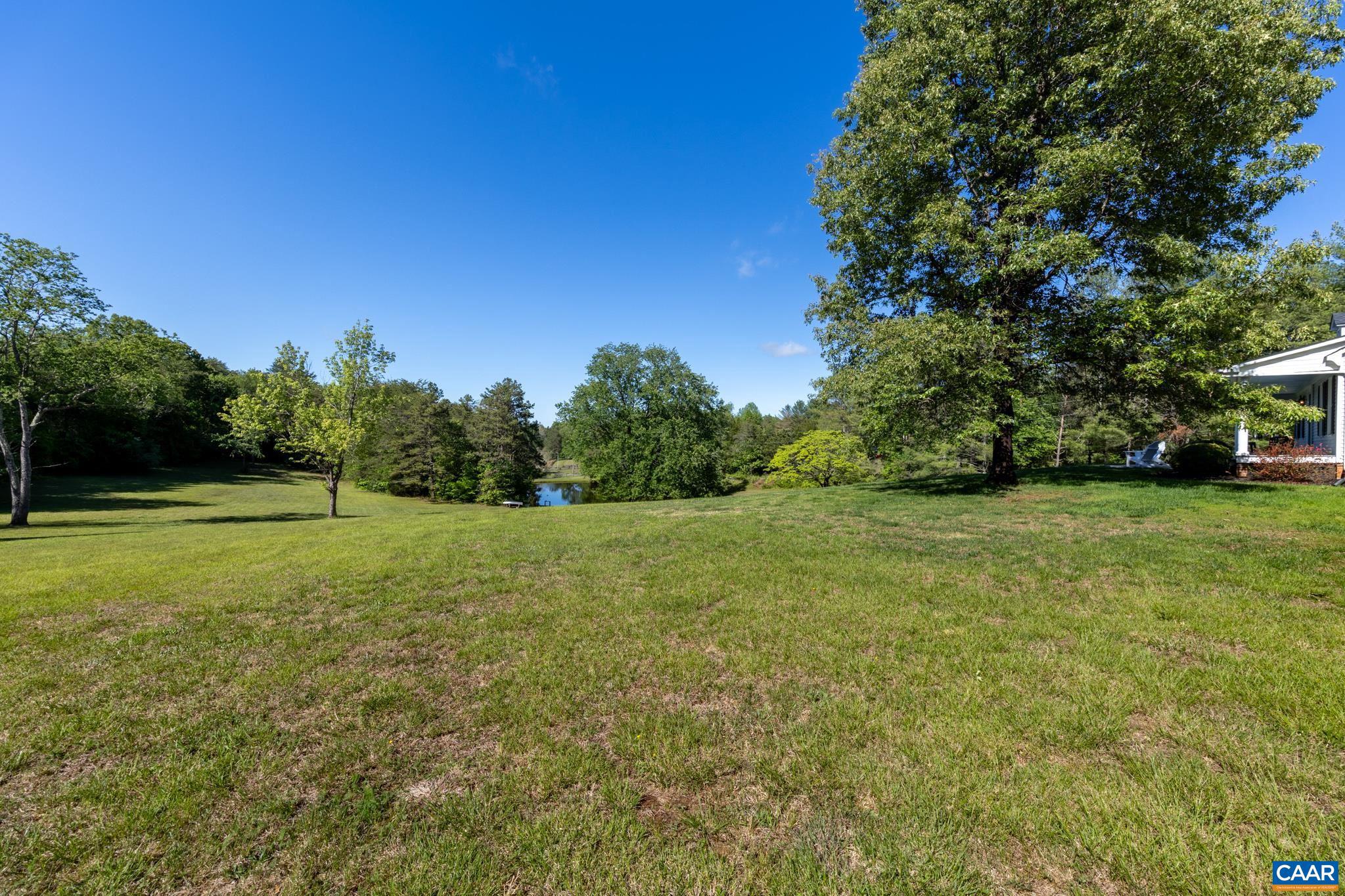 DAWSONVILLE - Residential