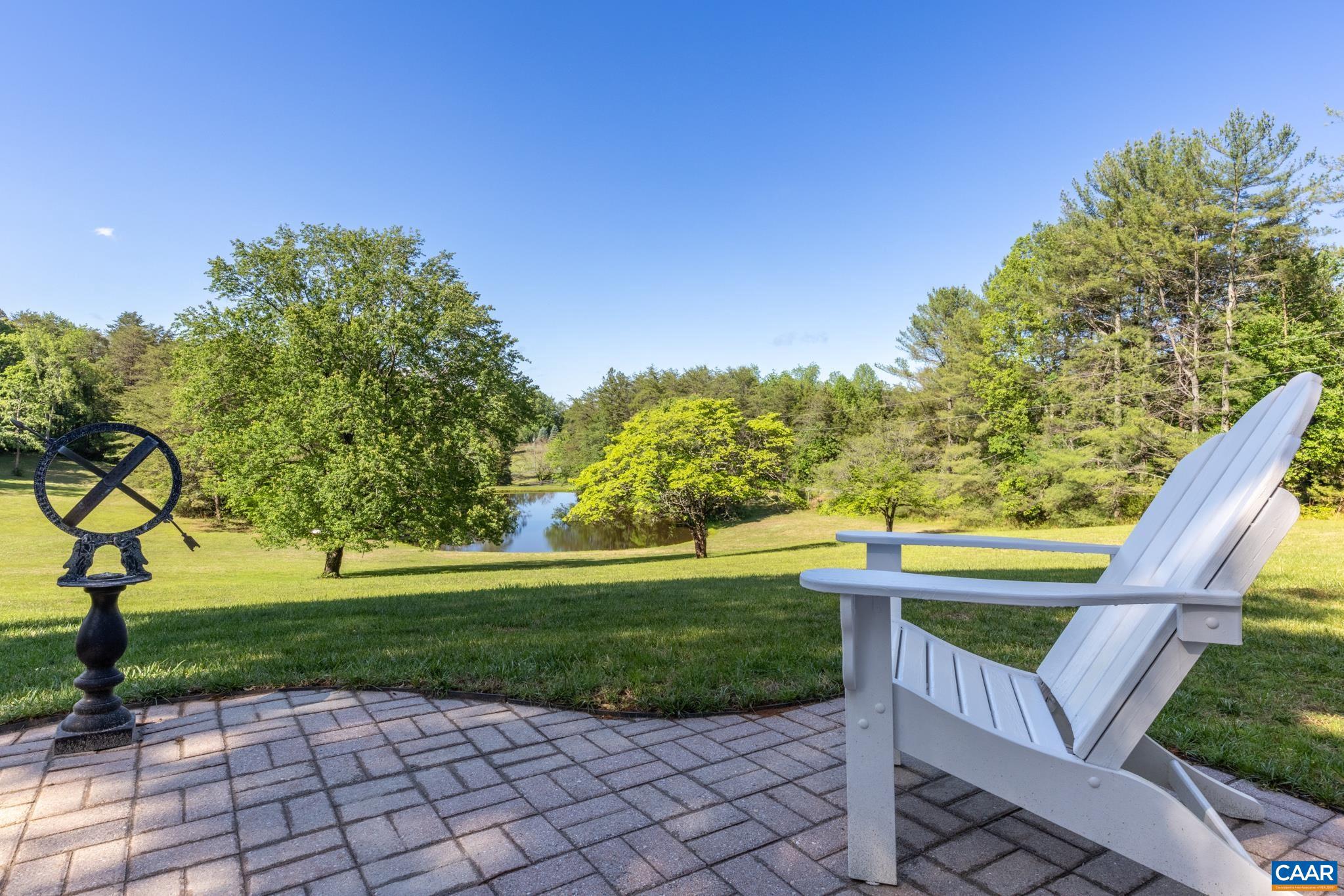 DAWSONVILLE - Residential