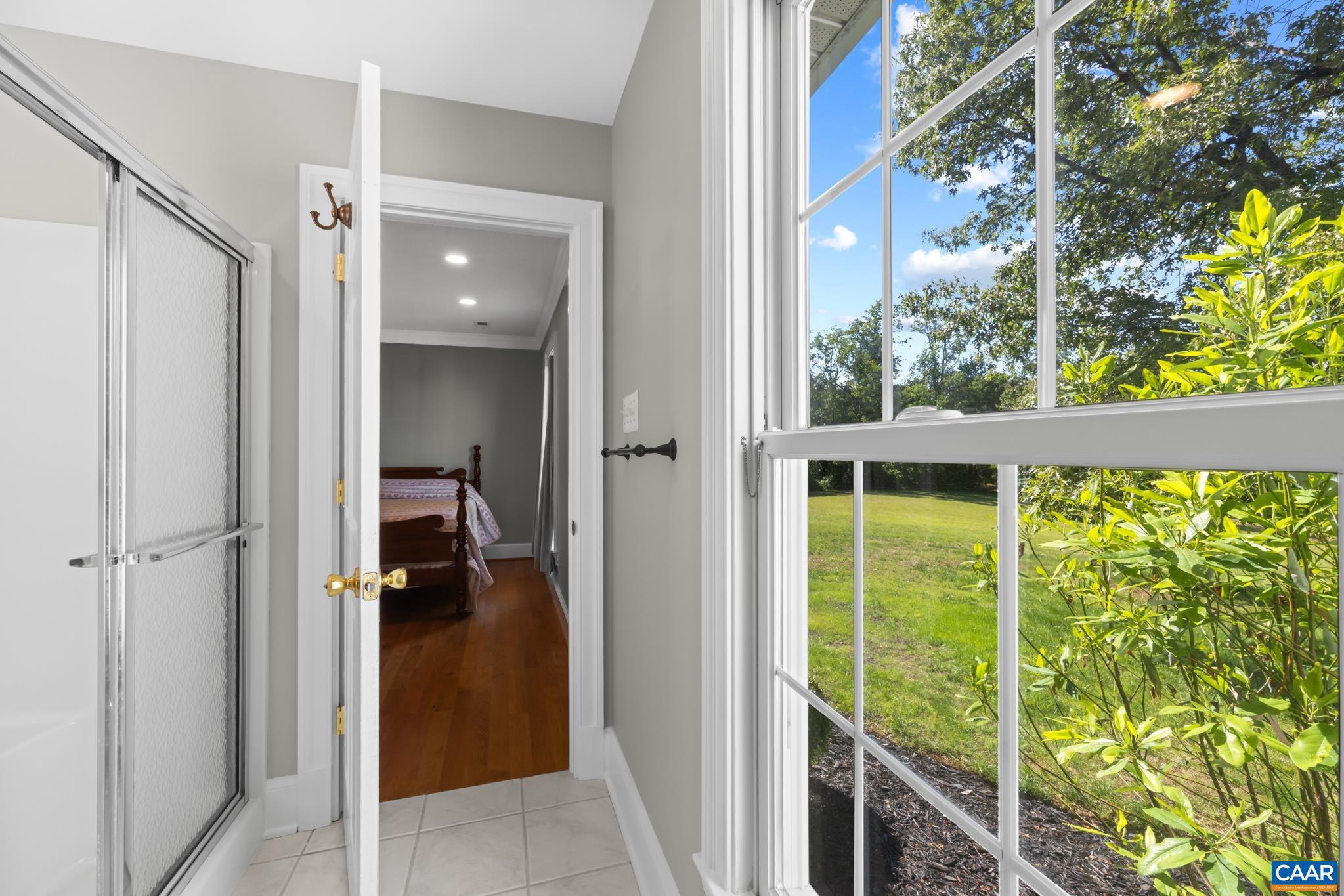 DAWSONVILLE - Residential