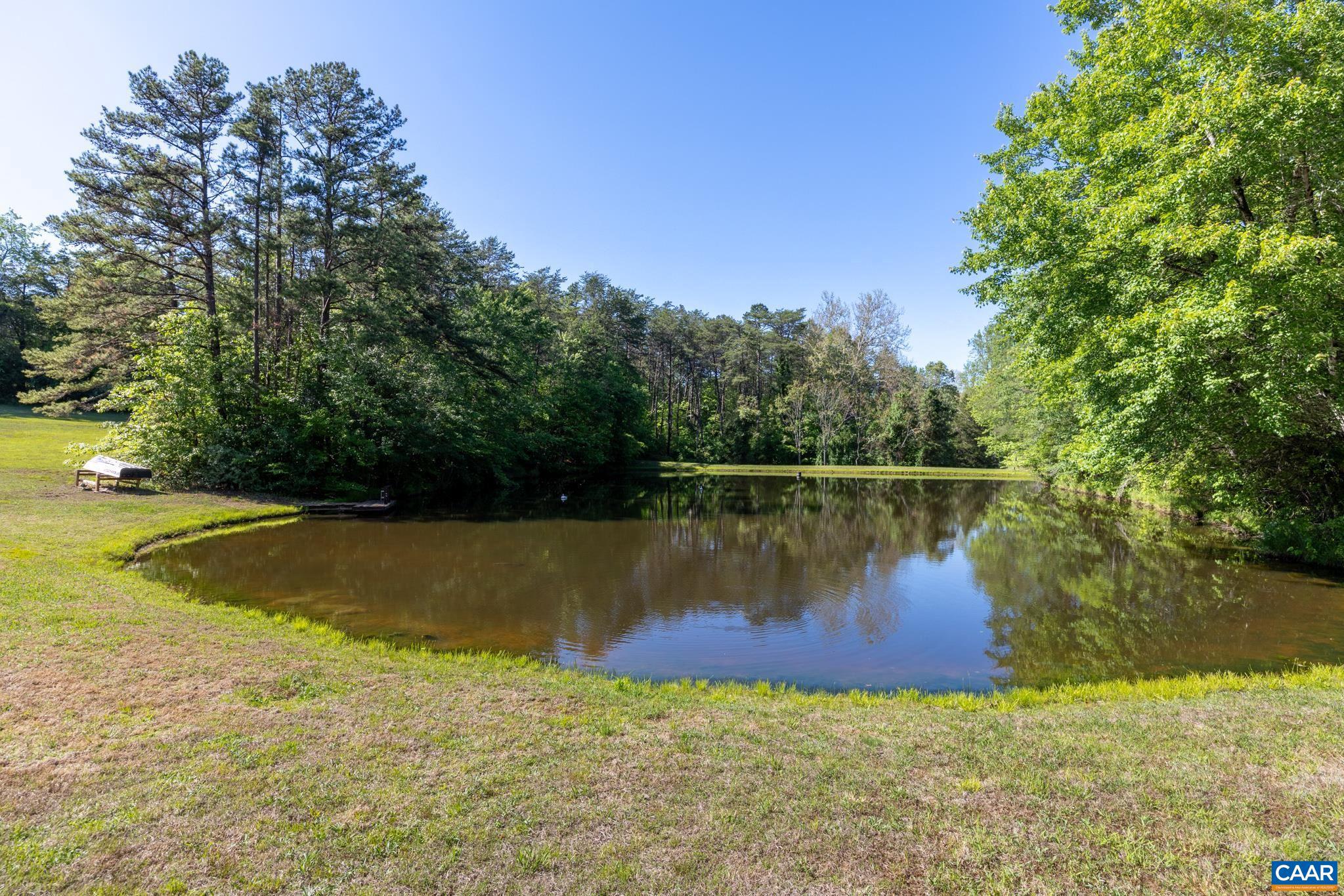 DAWSONVILLE - Residential