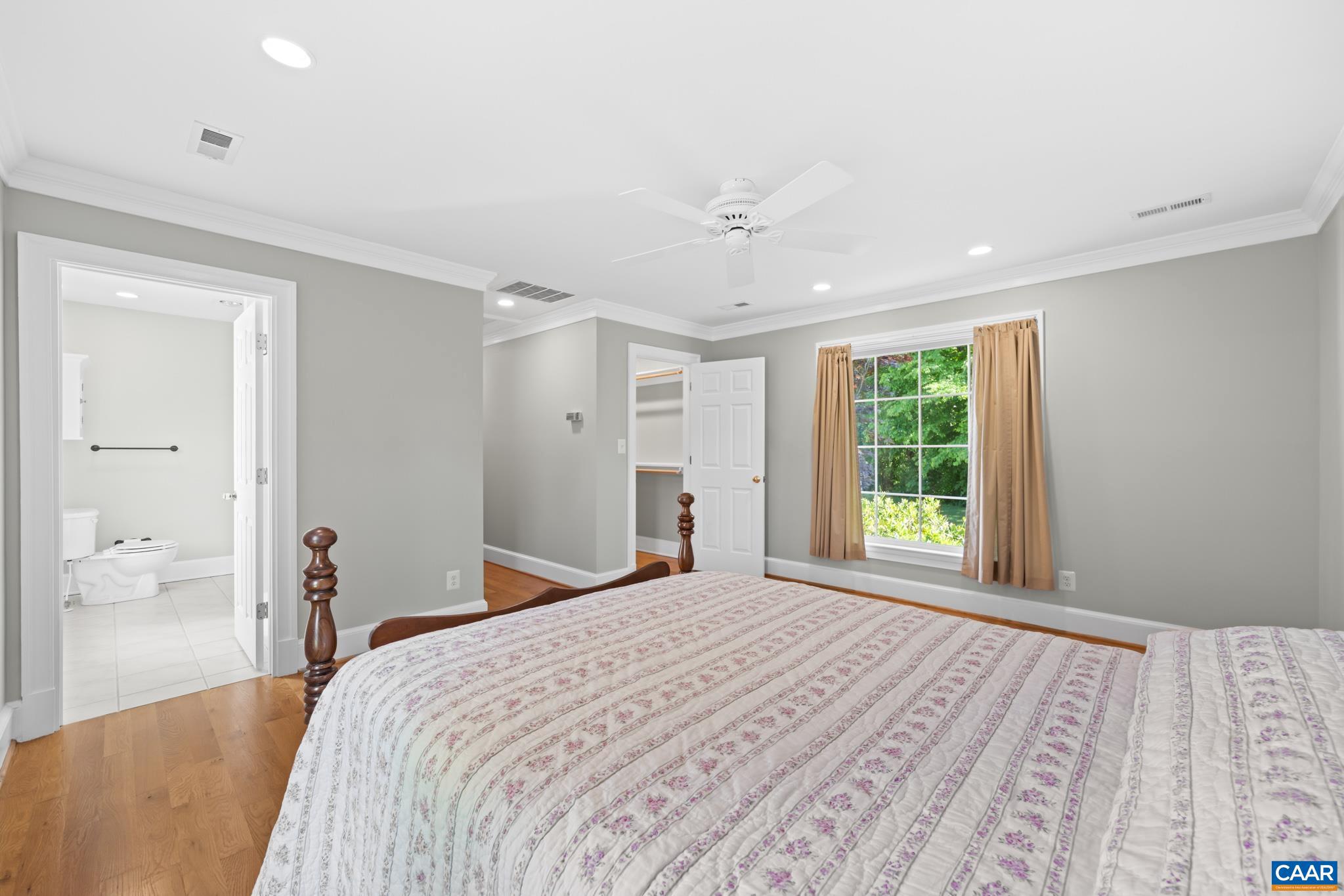 DAWSONVILLE - Residential