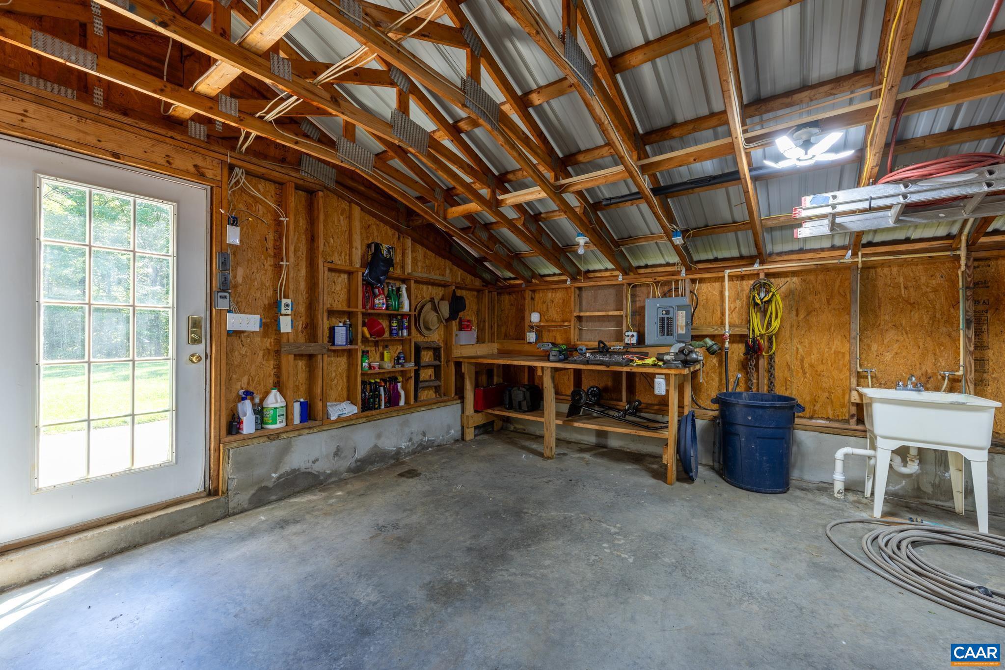 DAWSONVILLE - Residential