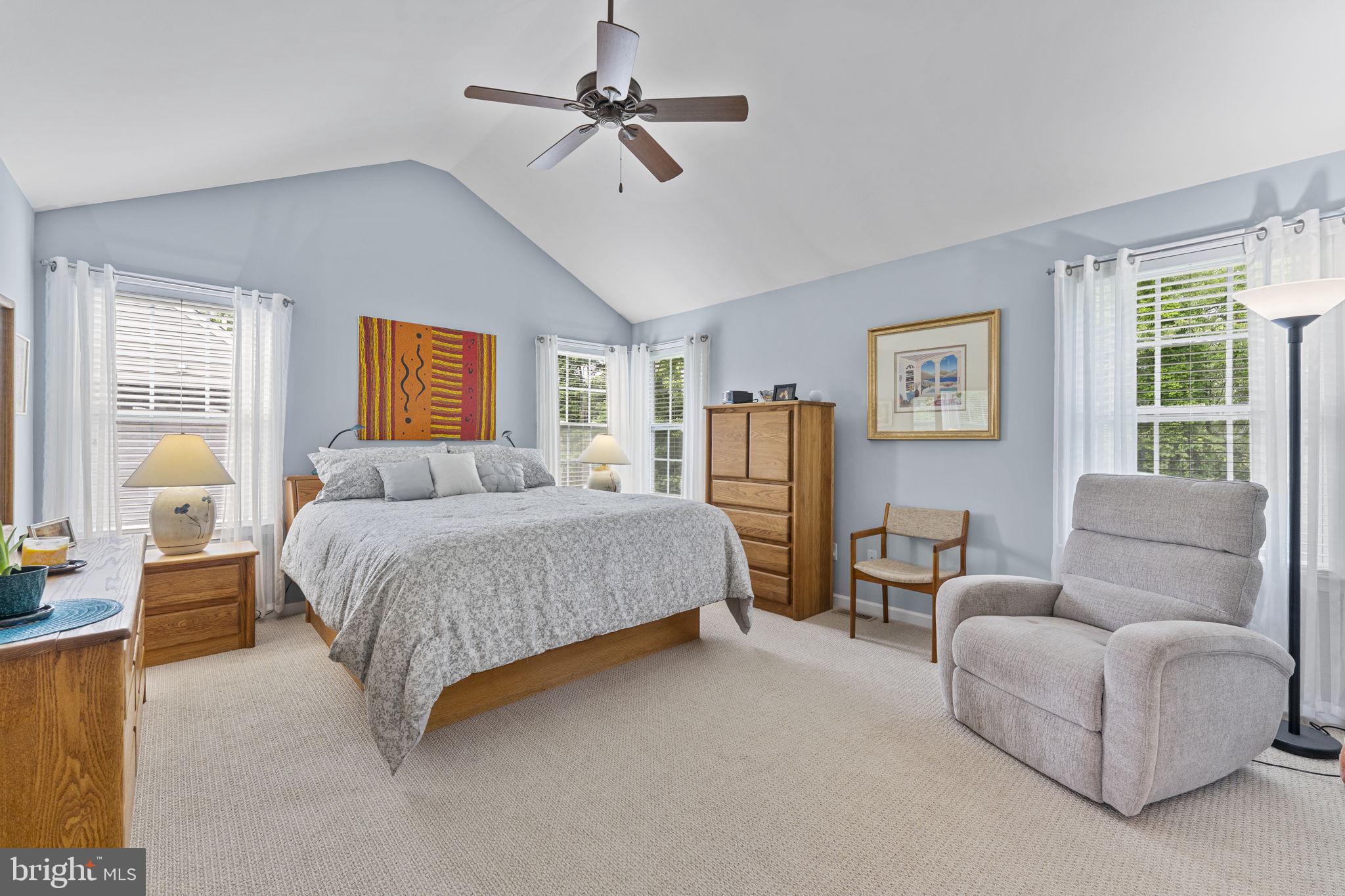 KINGS GRANT - Residential