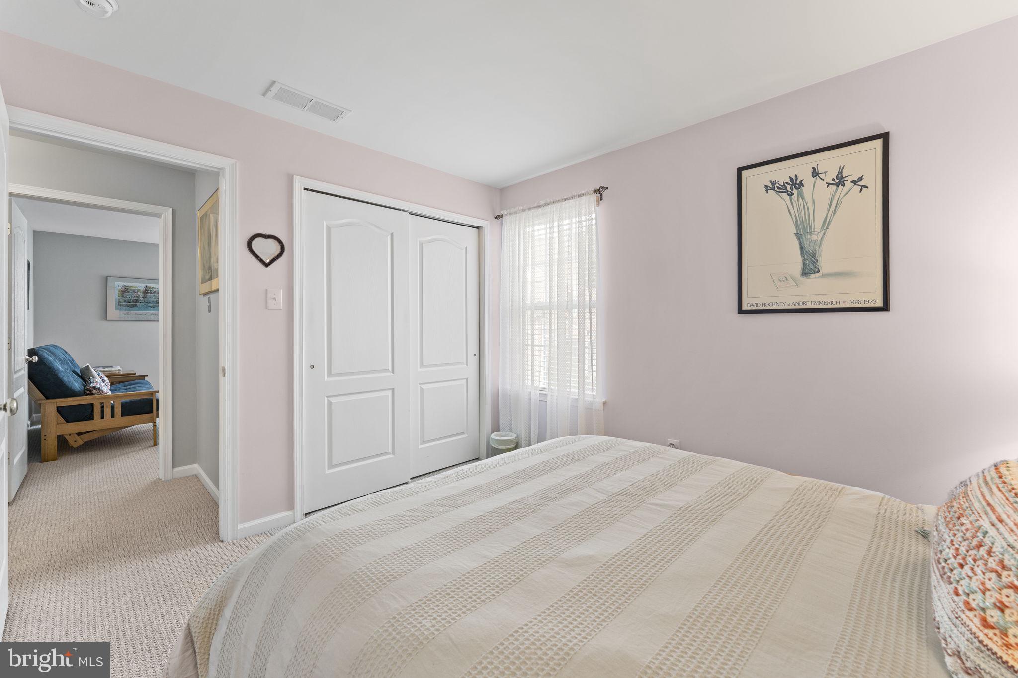 KINGS GRANT - Residential