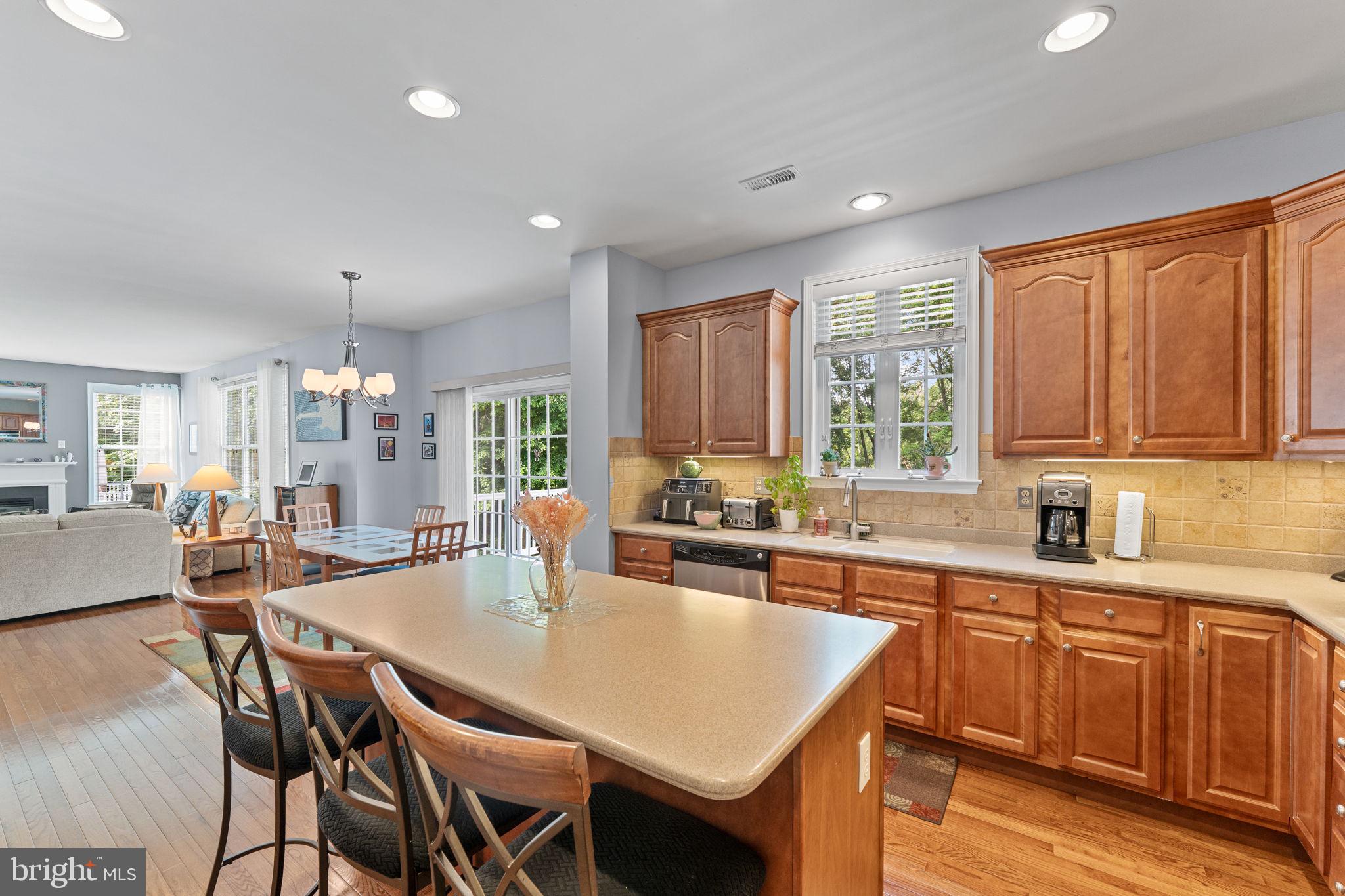 KINGS GRANT - Residential