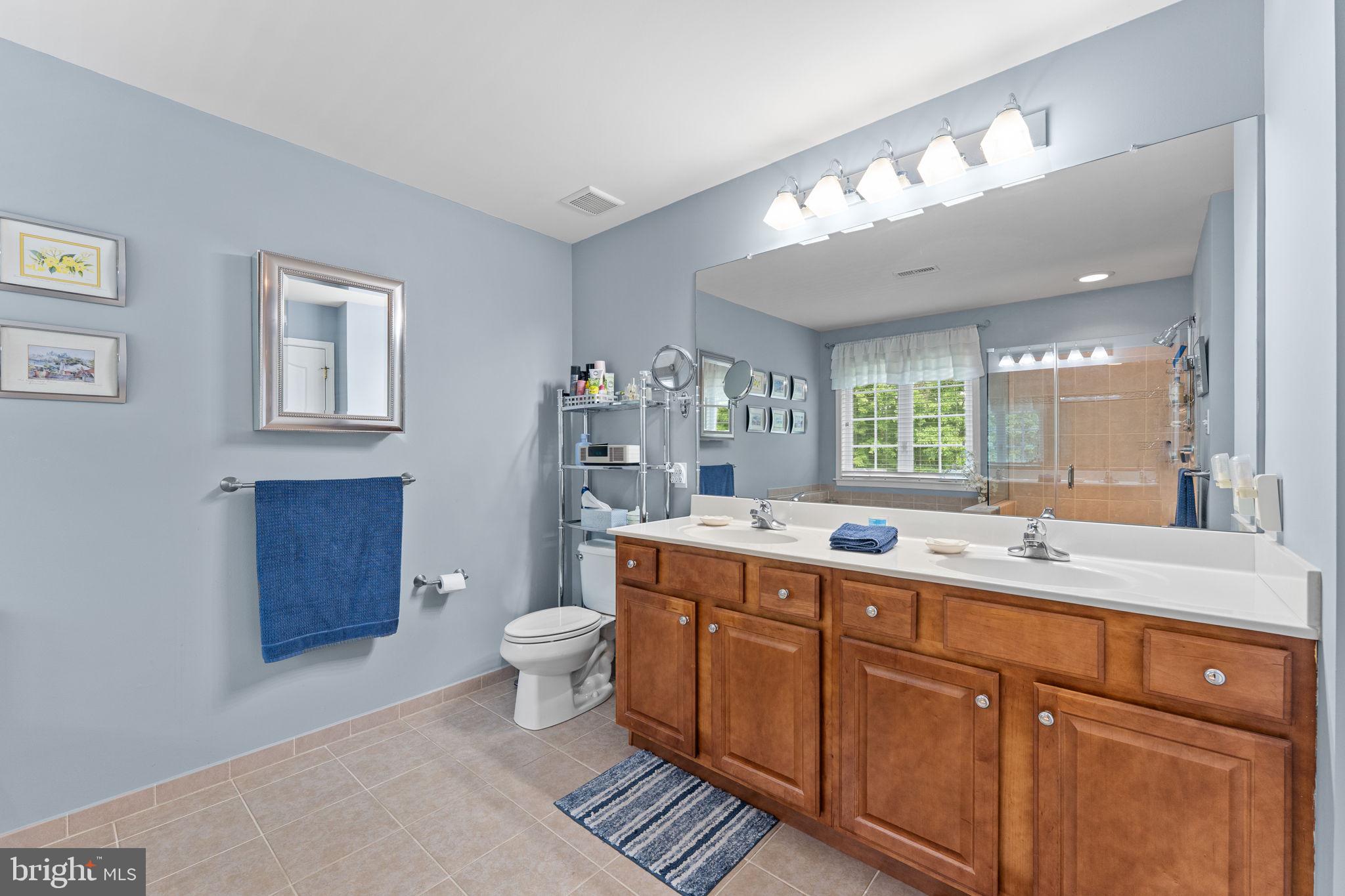 KINGS GRANT - Residential