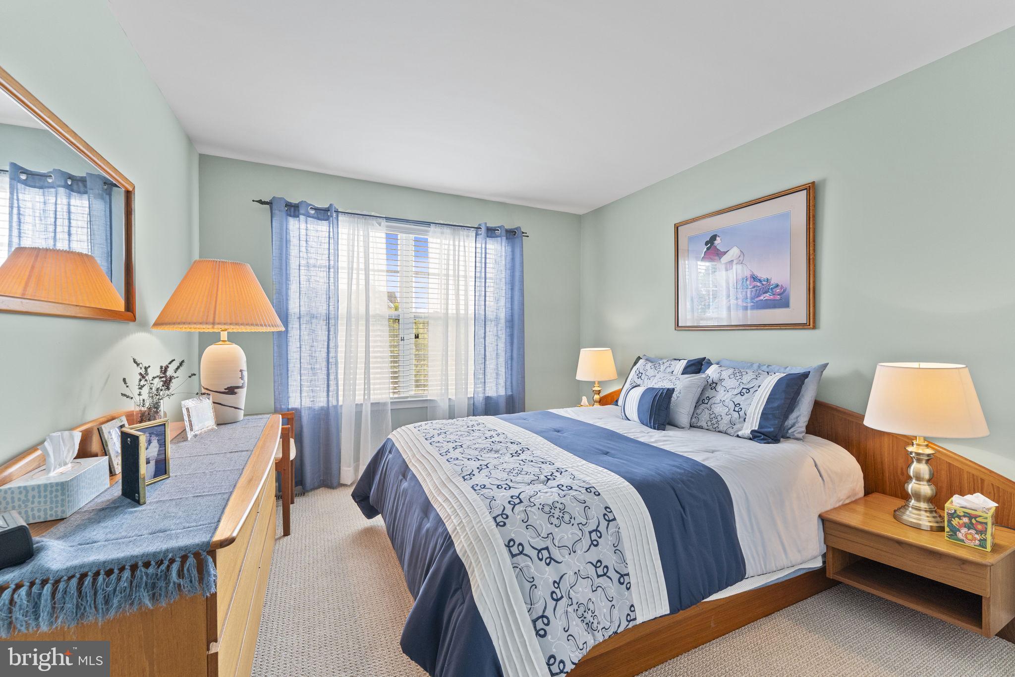 KINGS GRANT - Residential