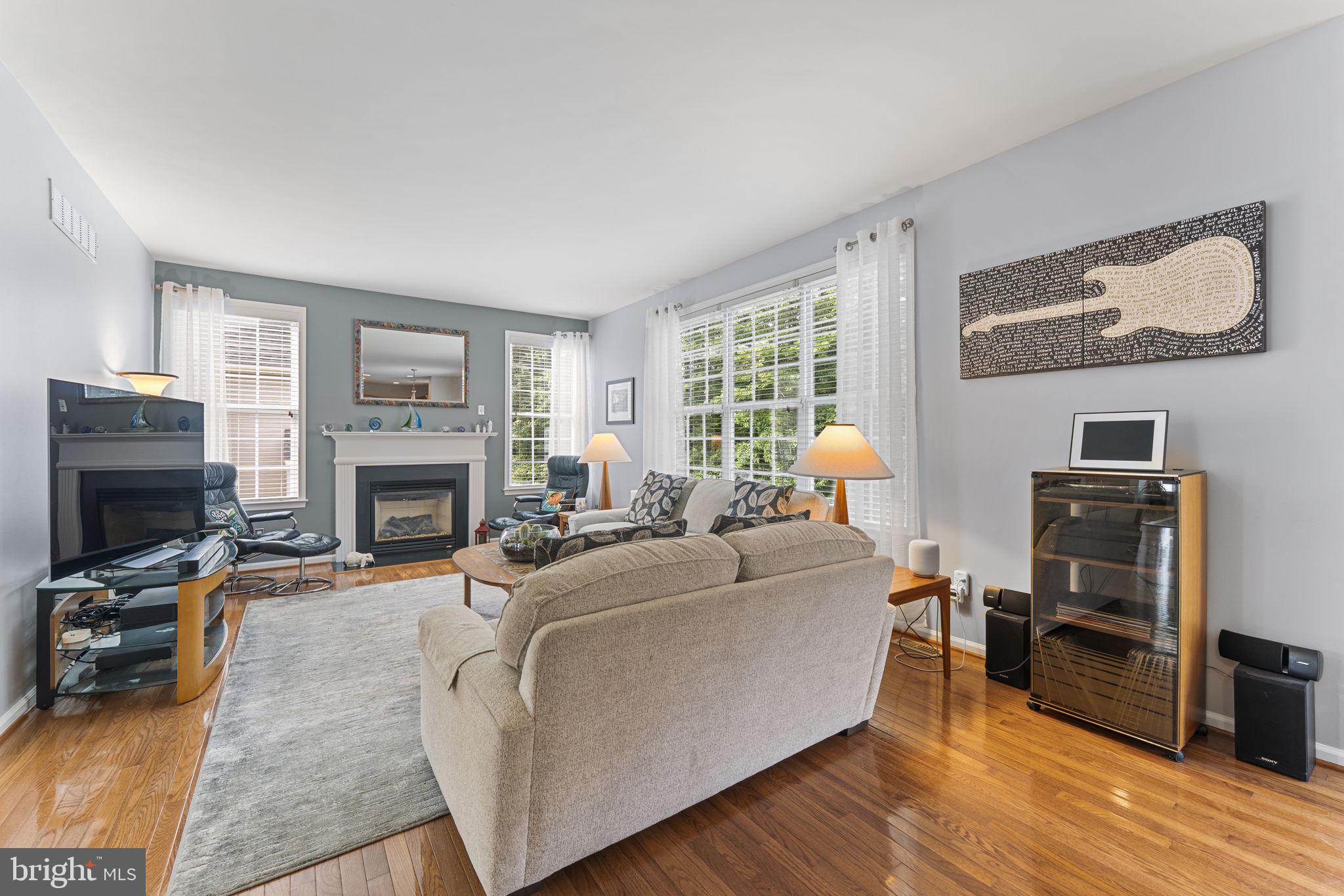 KINGS GRANT - Residential