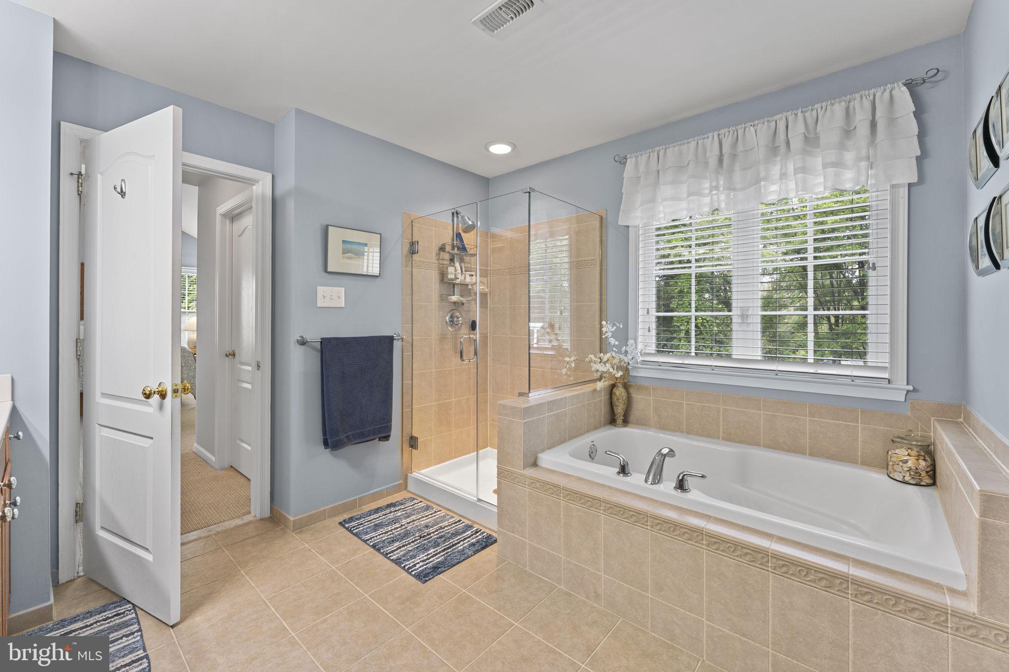 KINGS GRANT - Residential