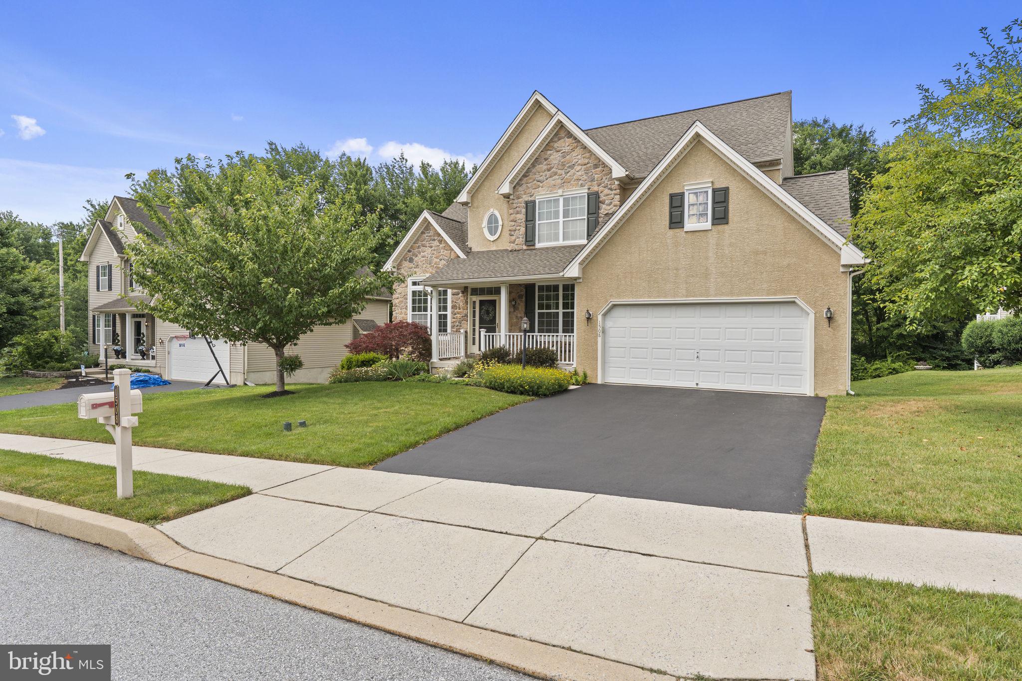 KINGS GRANT - Residential