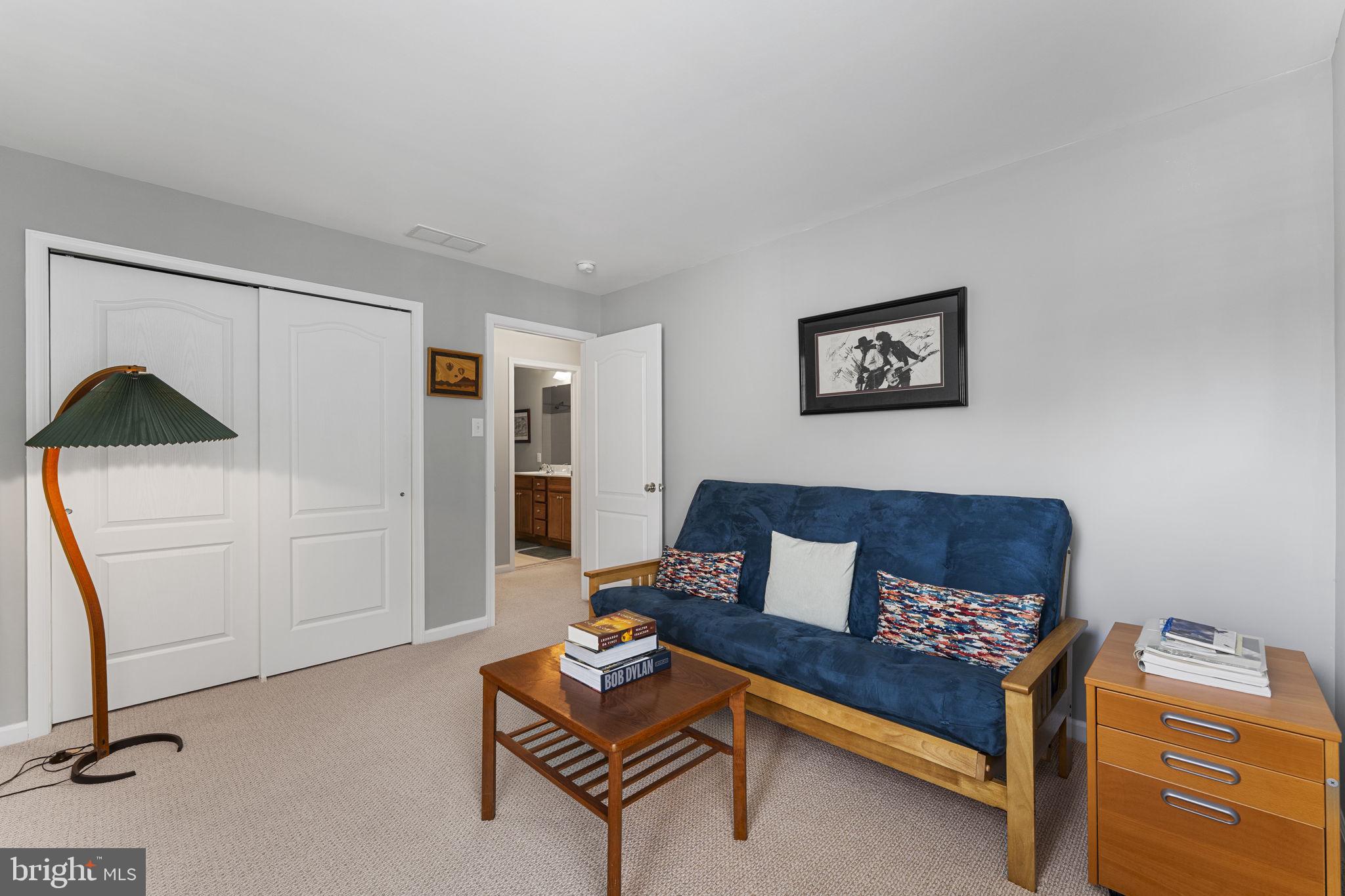 KINGS GRANT - Residential