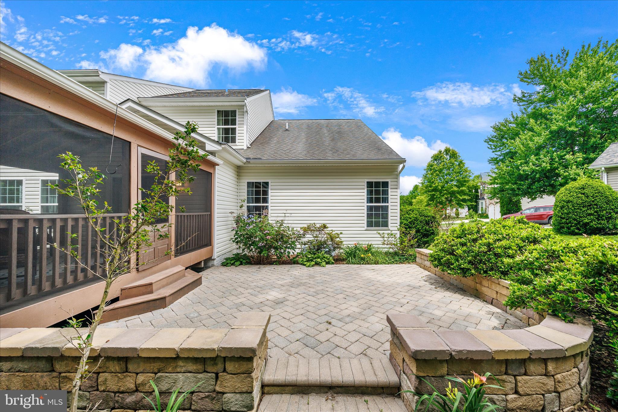 SLOOP COVE LANDING - Residential