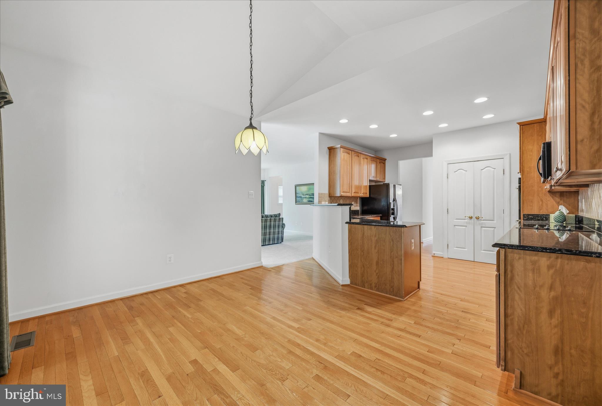 SLOOP COVE LANDING - Residential