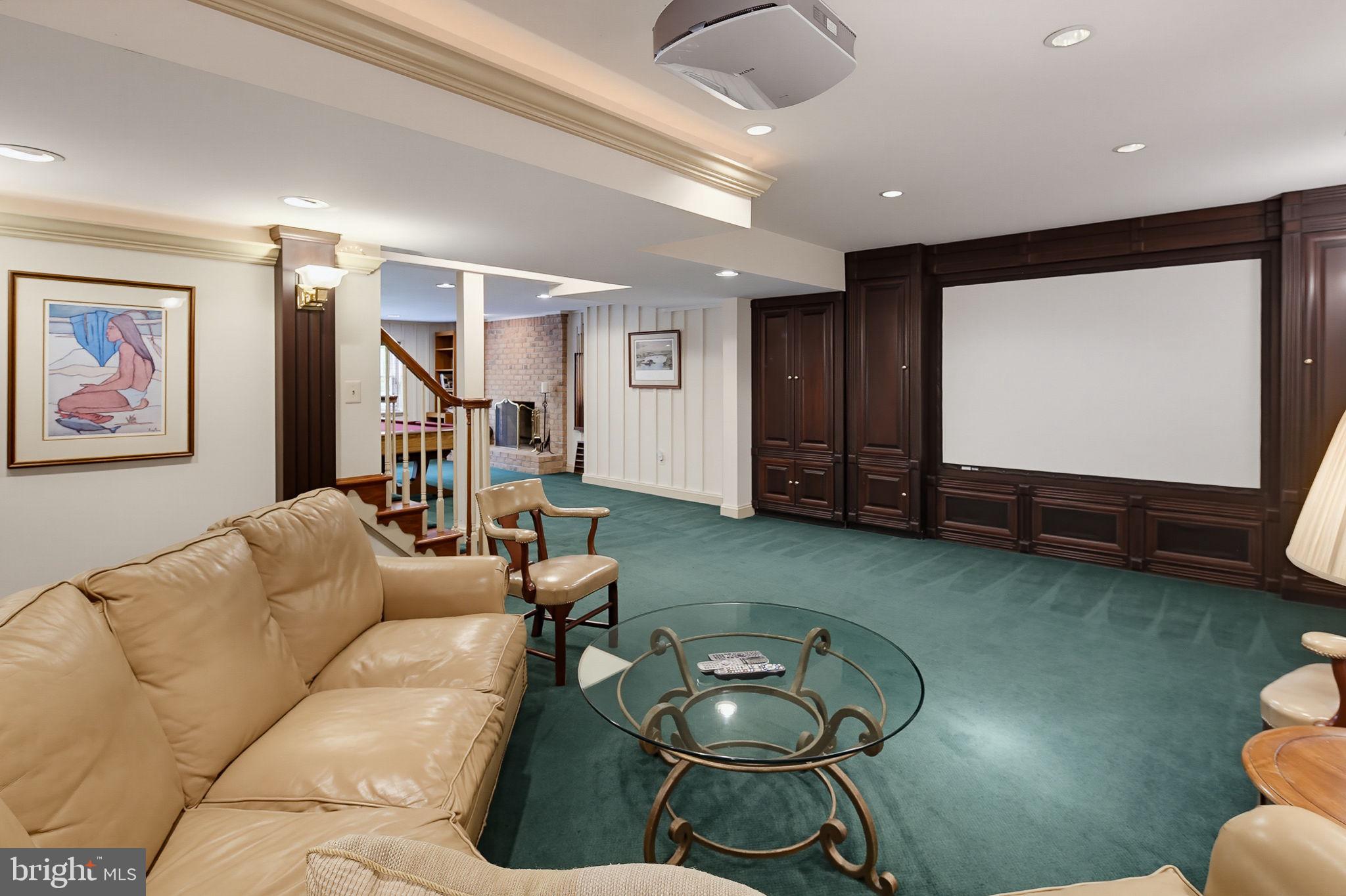 BUCKSKIN WOODS - Residential