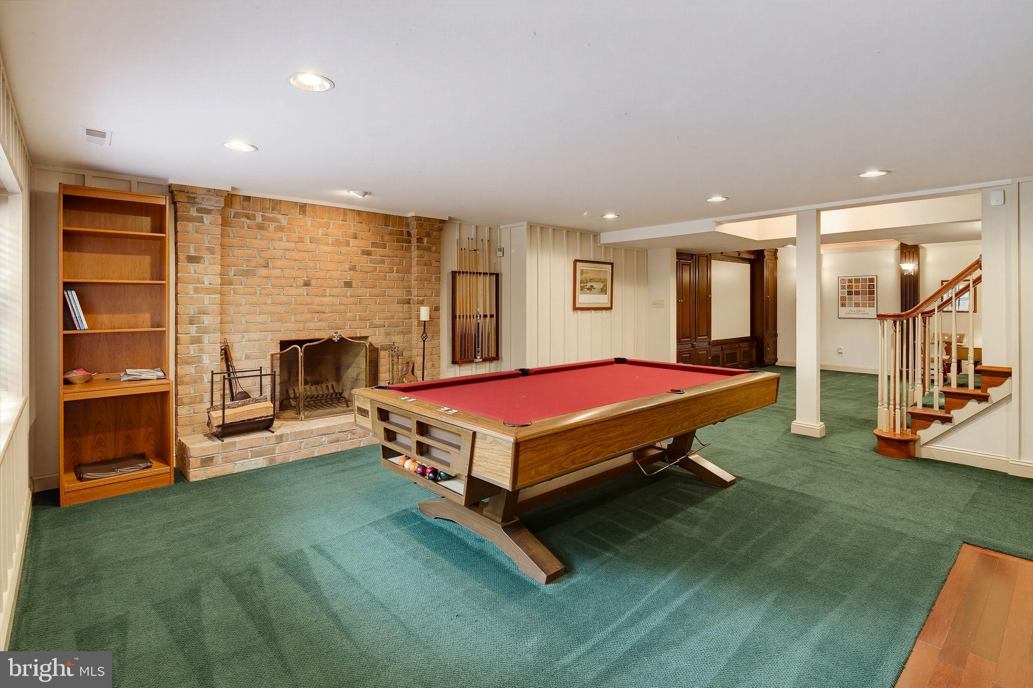 BUCKSKIN WOODS - Residential