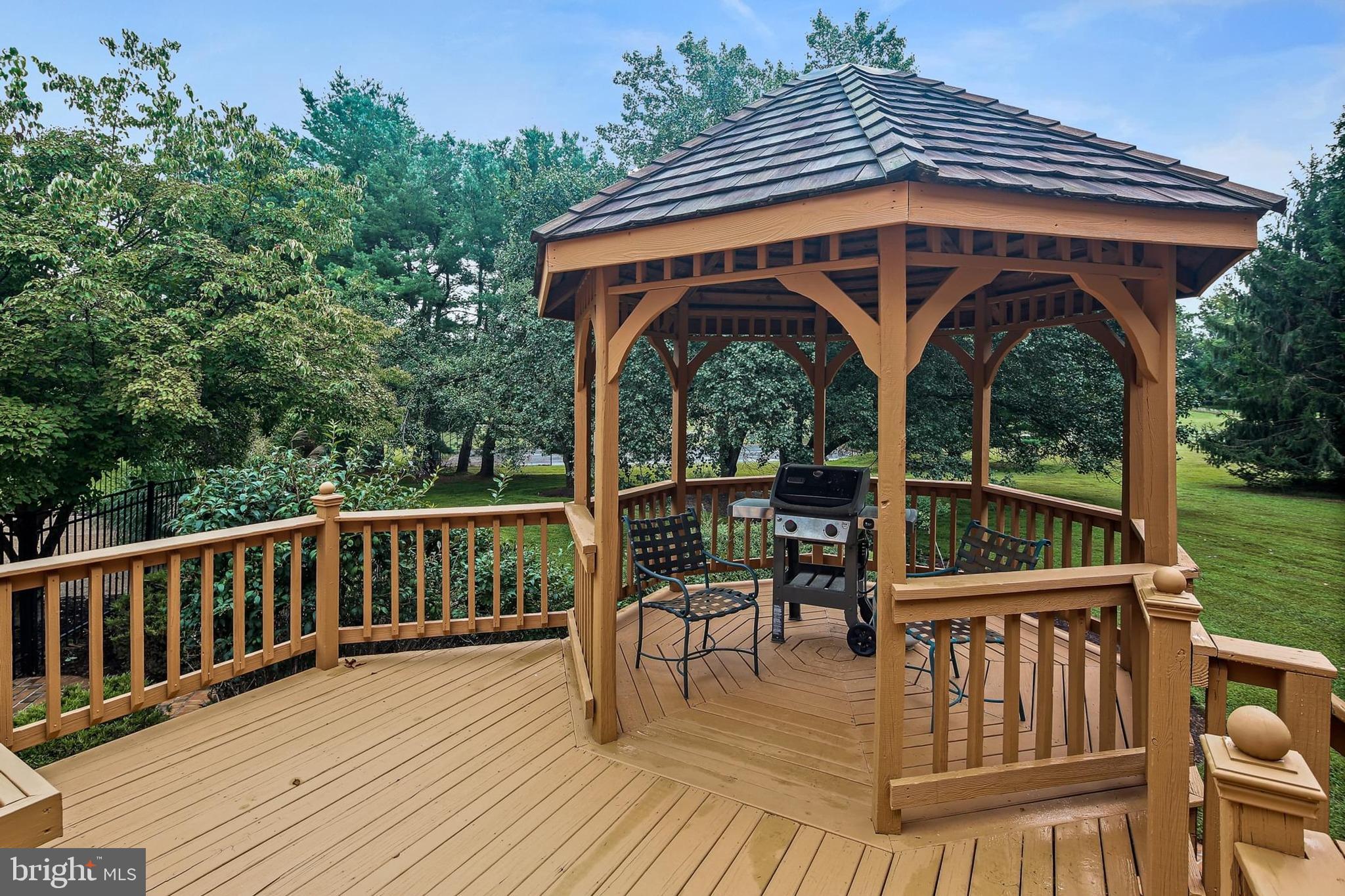 BUCKSKIN WOODS - Residential