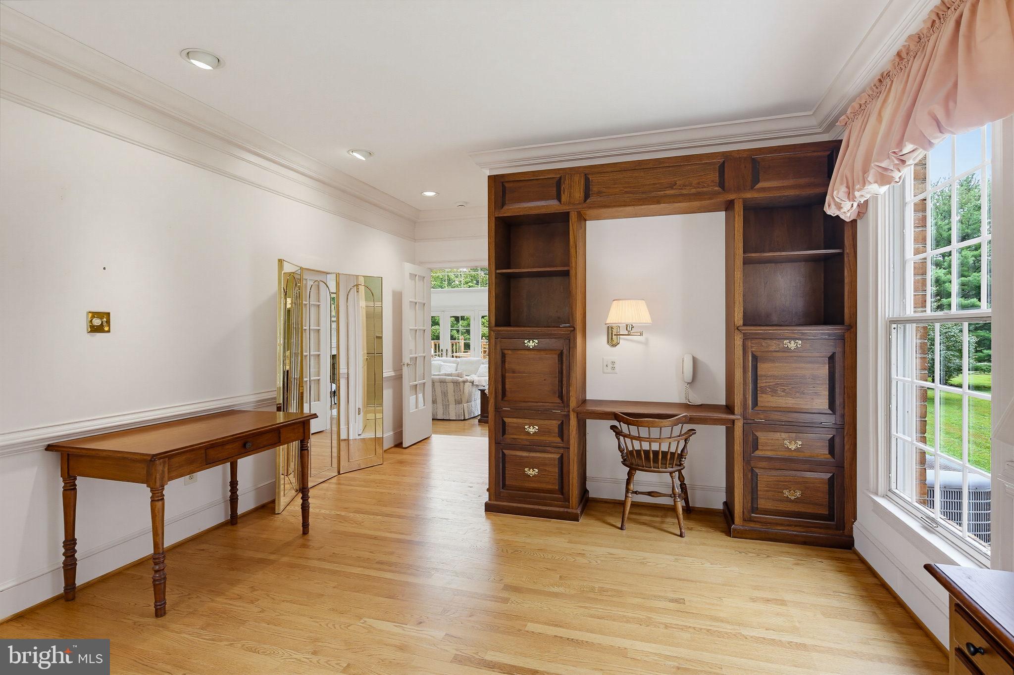 BUCKSKIN WOODS - Residential