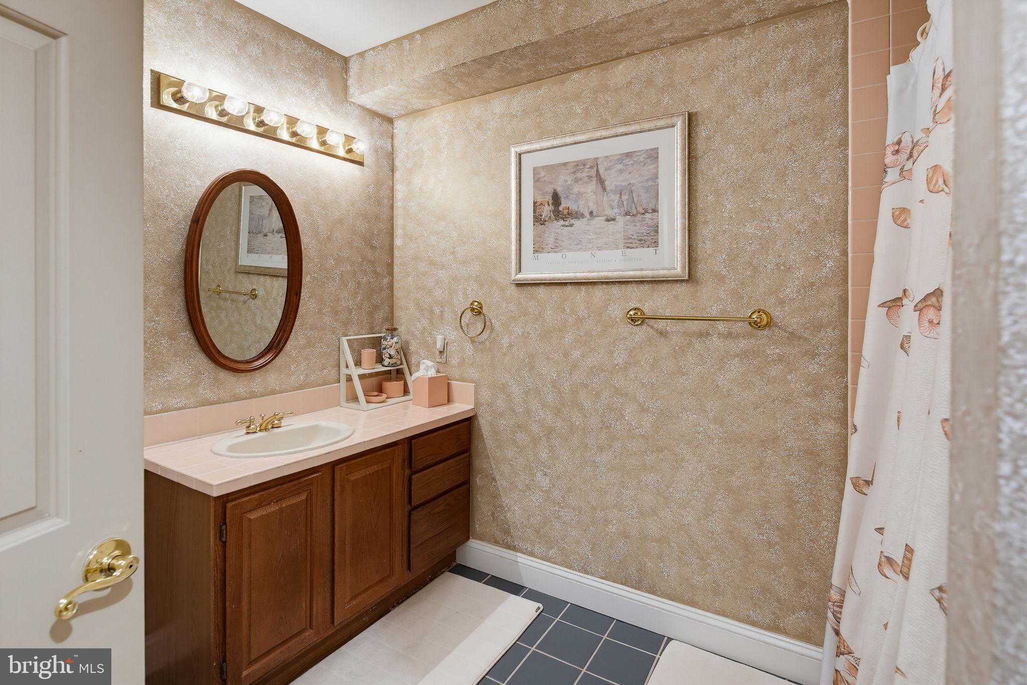 BUCKSKIN WOODS - Residential