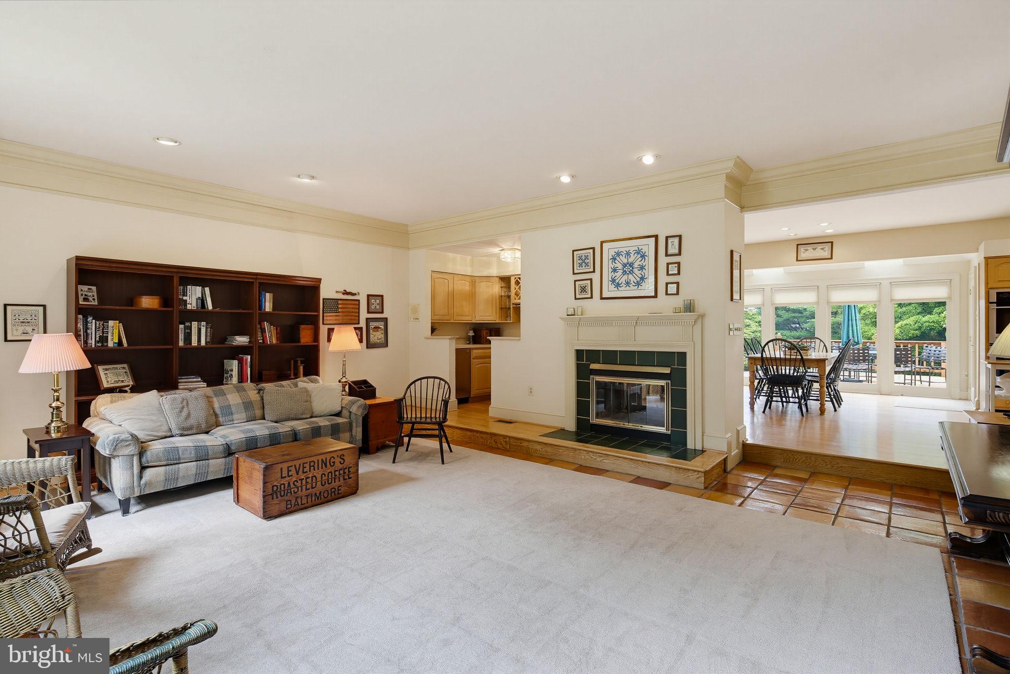 BUCKSKIN WOODS - Residential