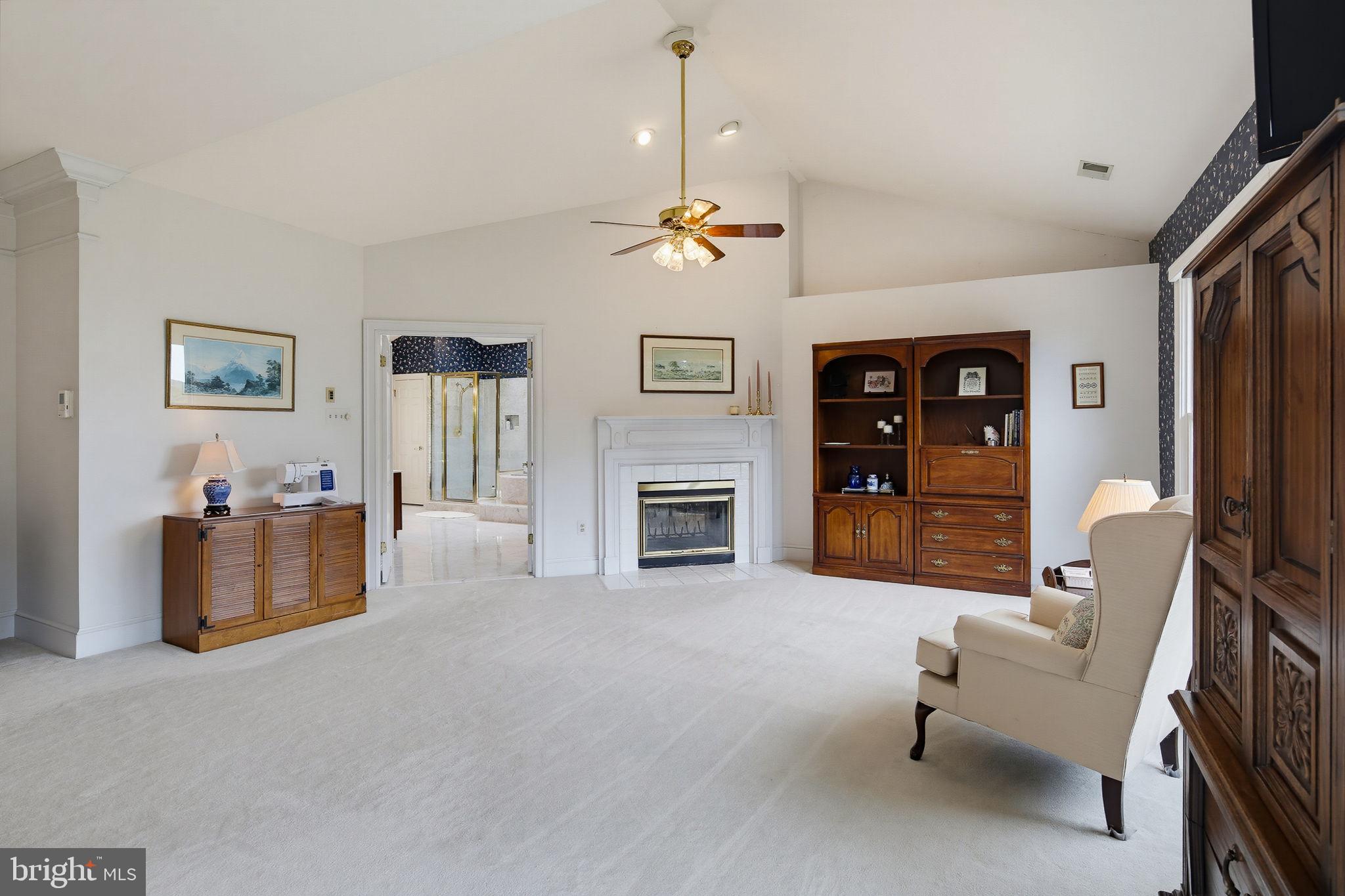 BUCKSKIN WOODS - Residential
