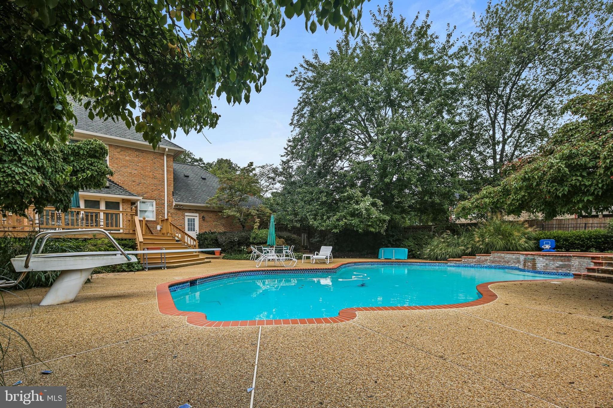 BUCKSKIN WOODS - Residential