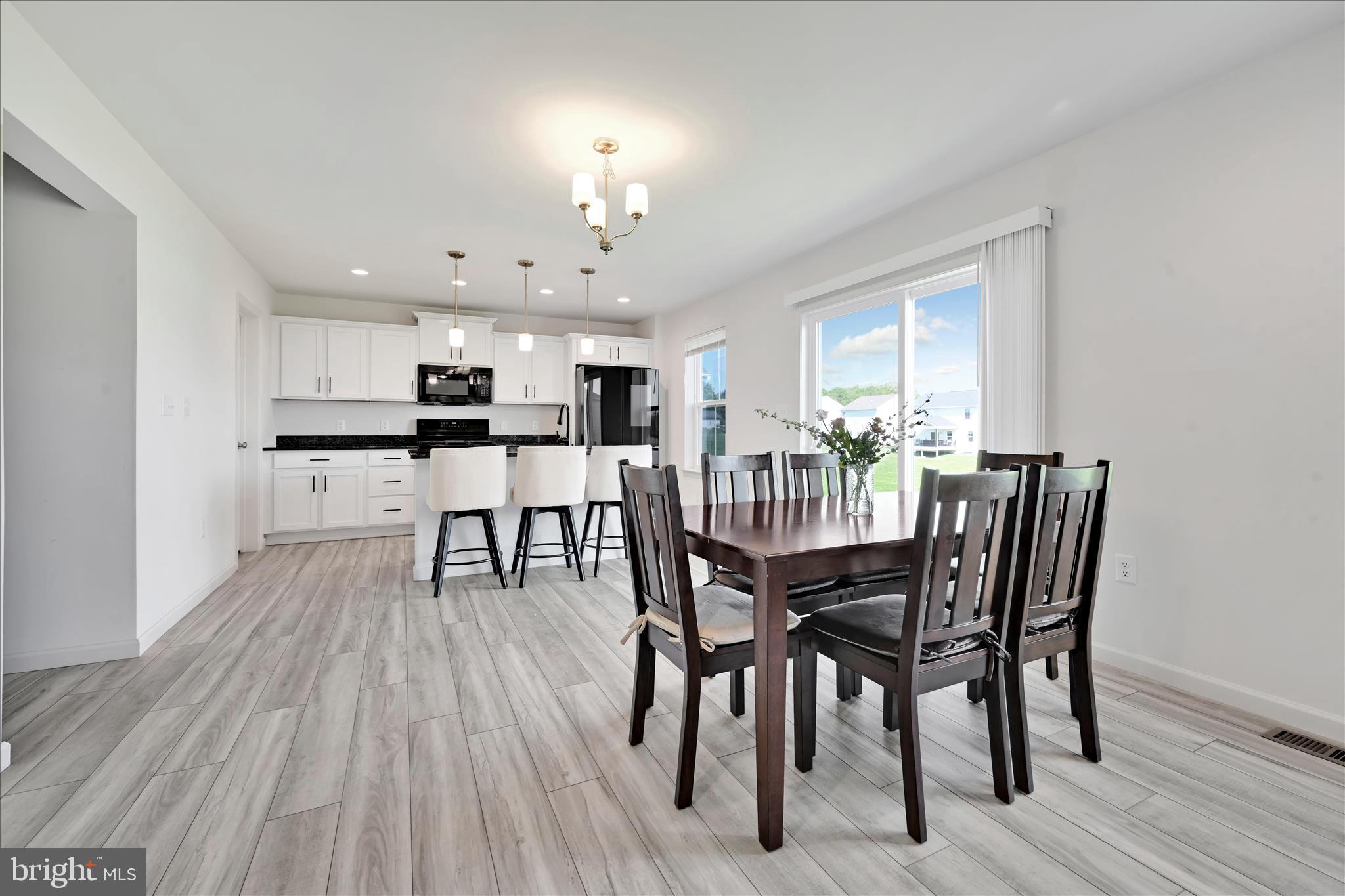 BRIDLE PATH - Residential