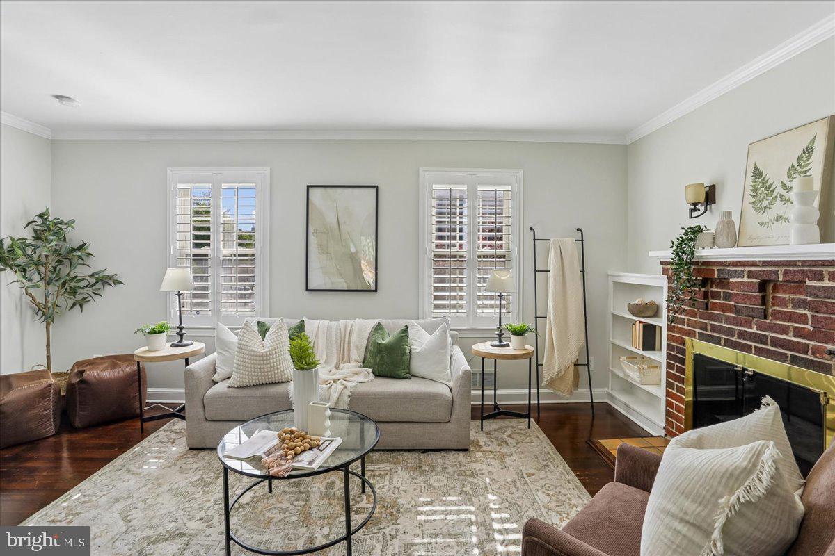 NORTH KENSINGTON - Residential