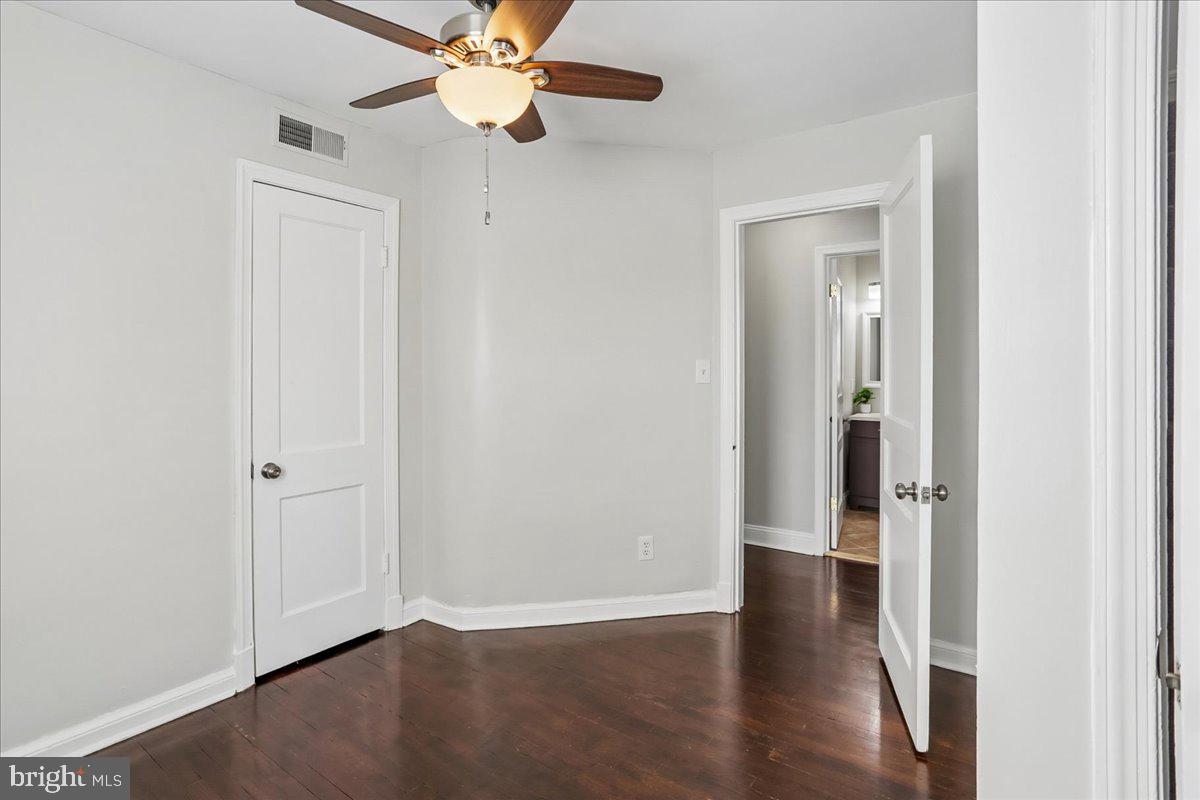 NORTH KENSINGTON - Residential