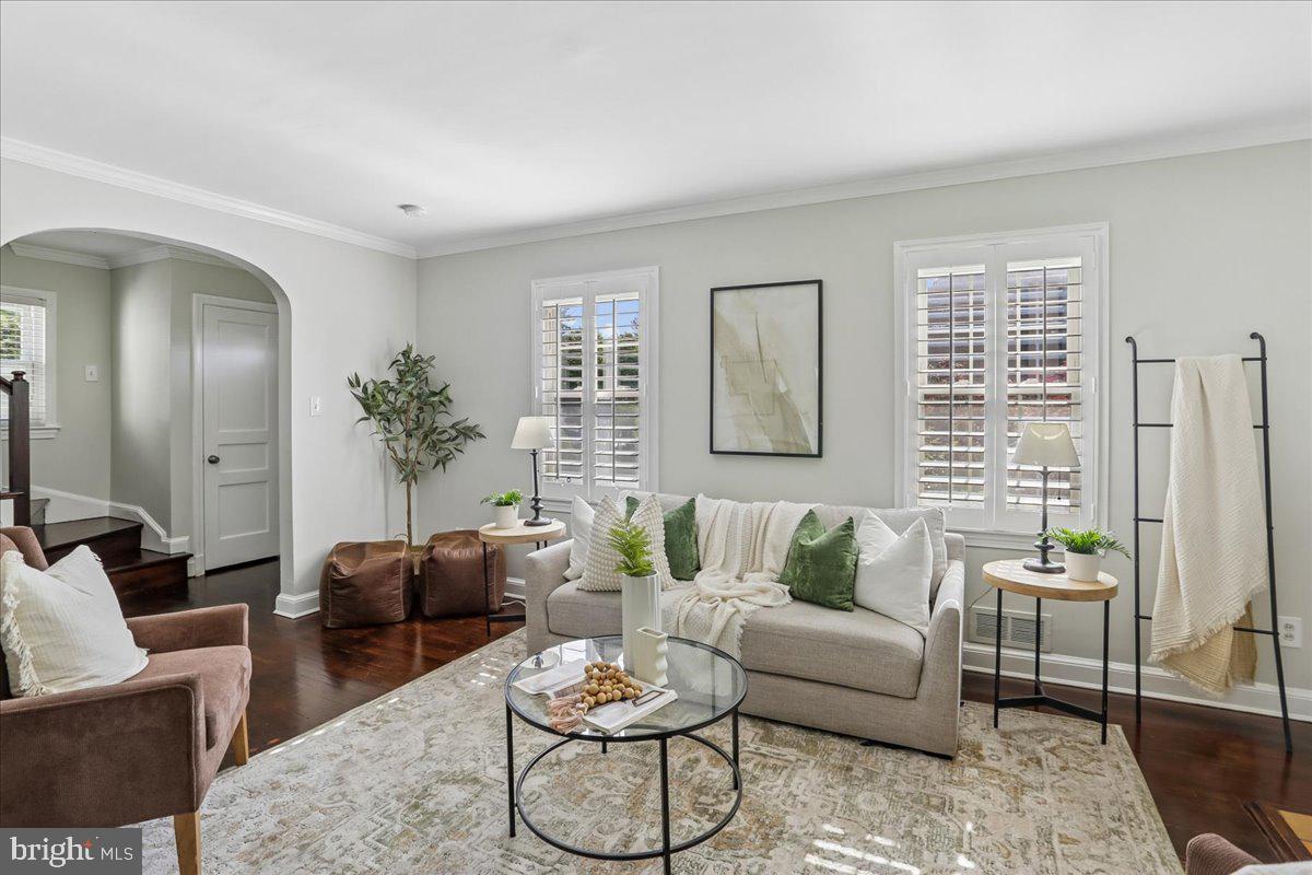 NORTH KENSINGTON - Residential