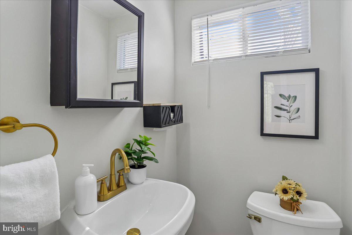NORTH KENSINGTON - Residential