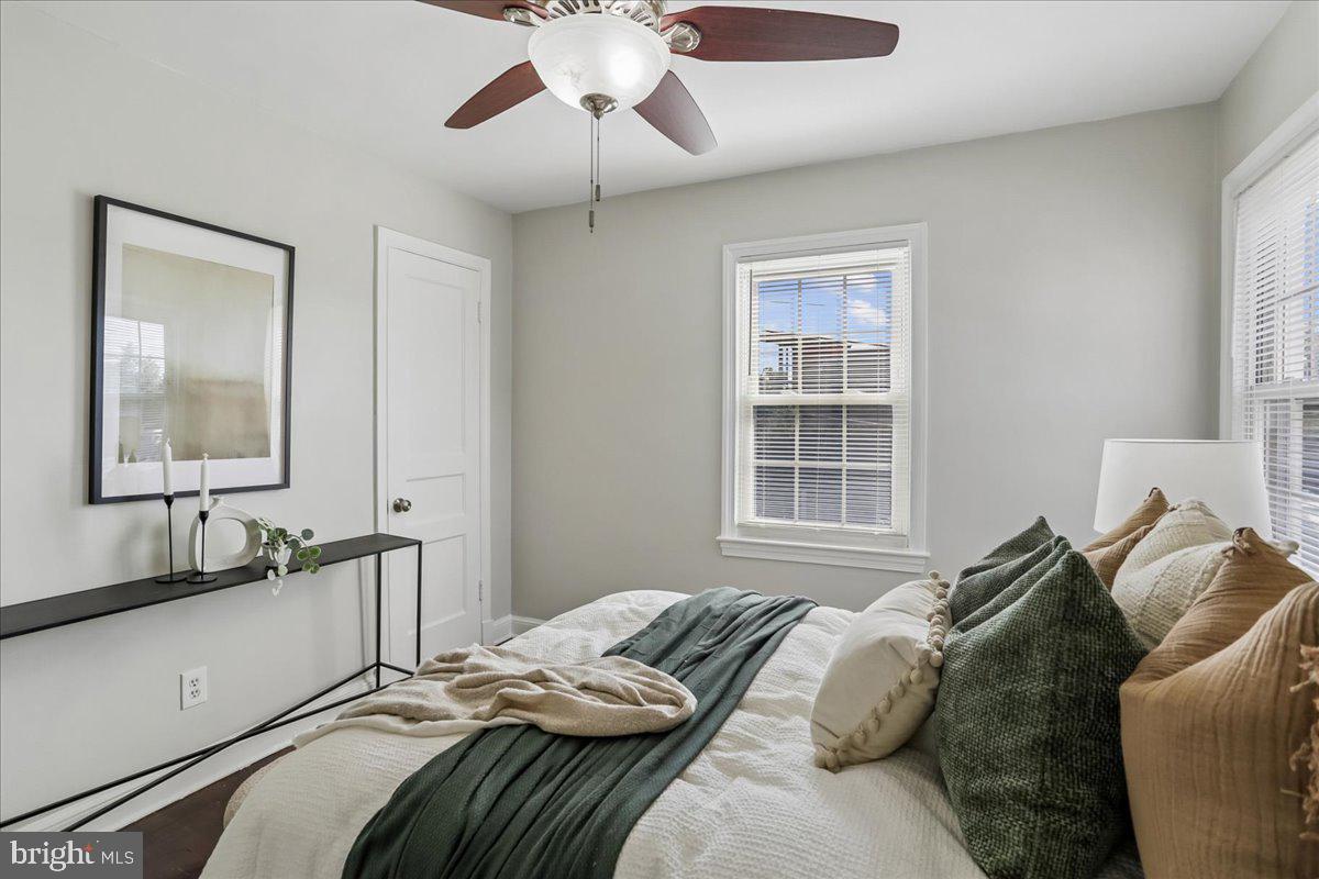 NORTH KENSINGTON - Residential