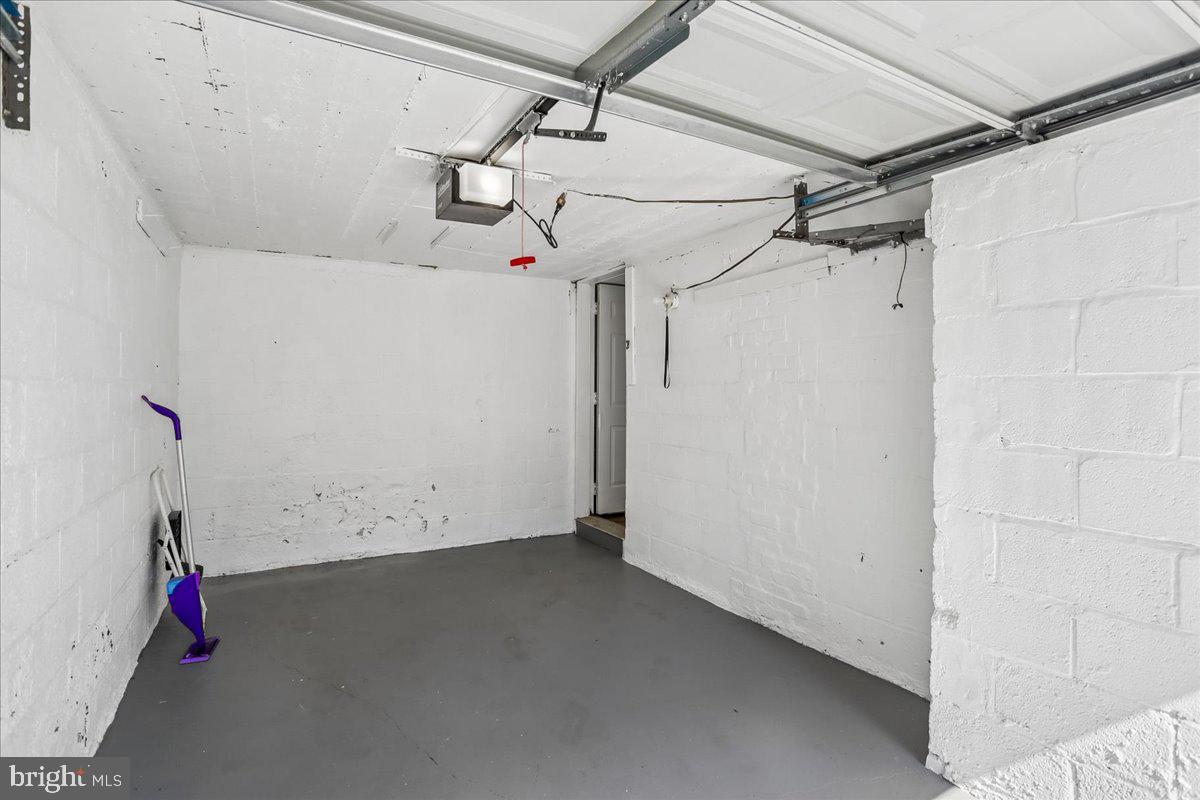 NORTH KENSINGTON - Residential