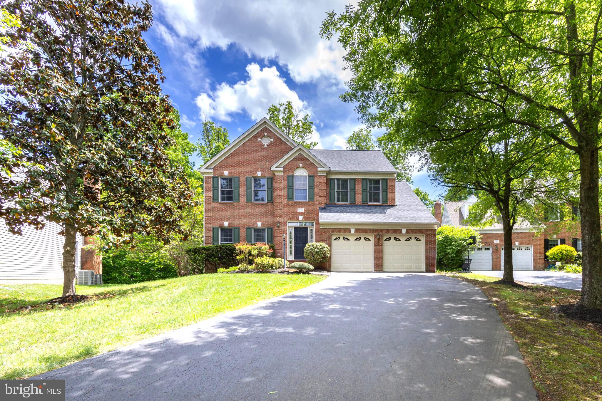MONROE MANOR - Residential